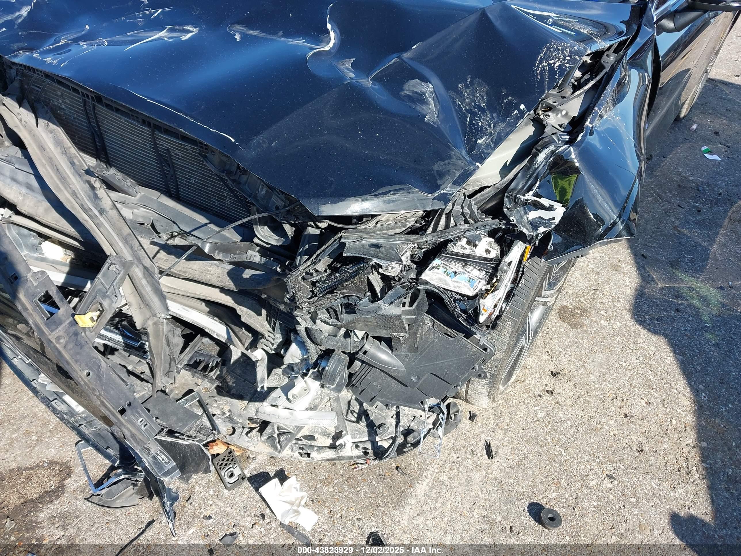 VOLVO S60 image 6