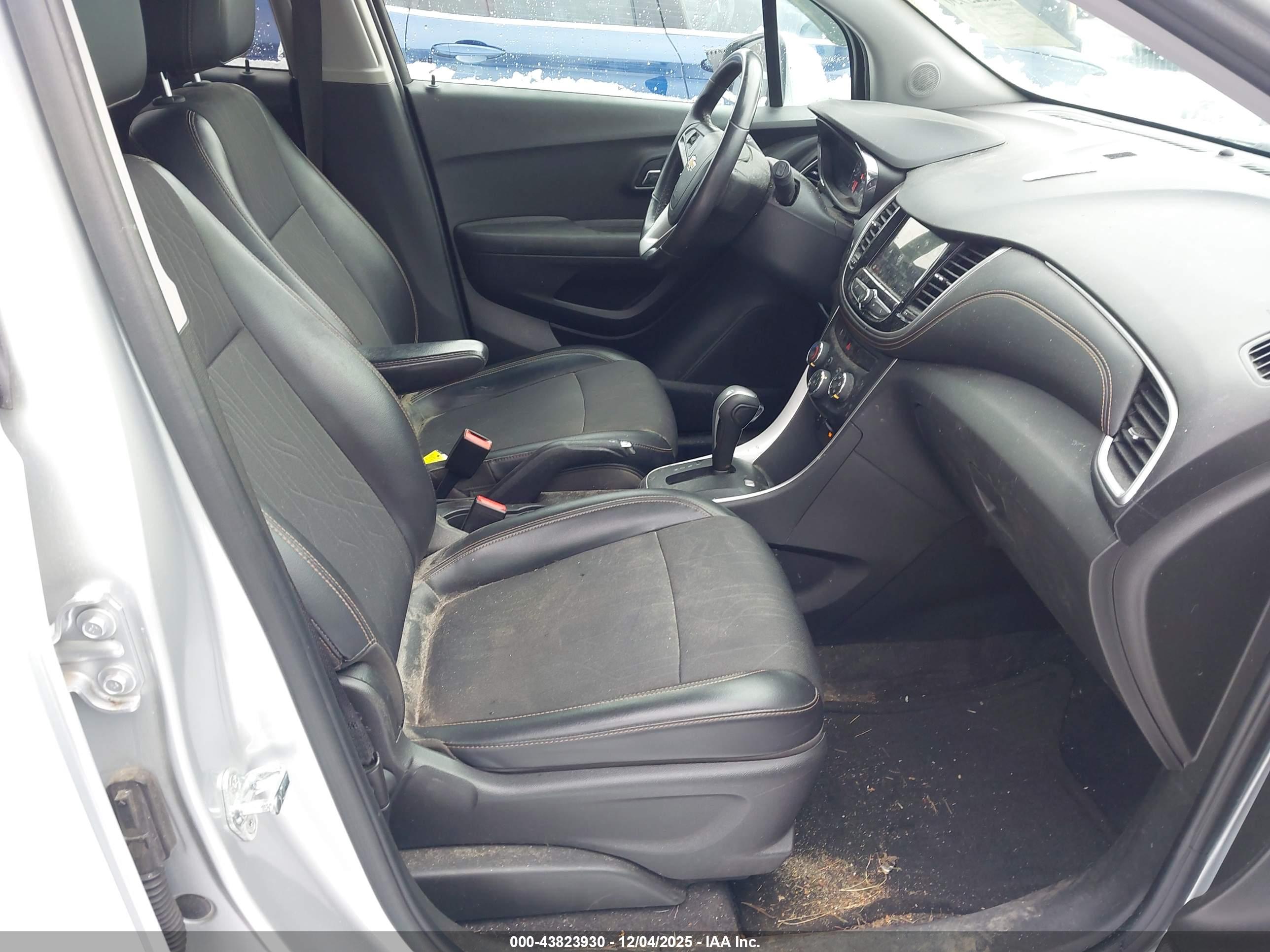 CHEVROLET TRAX image 5
