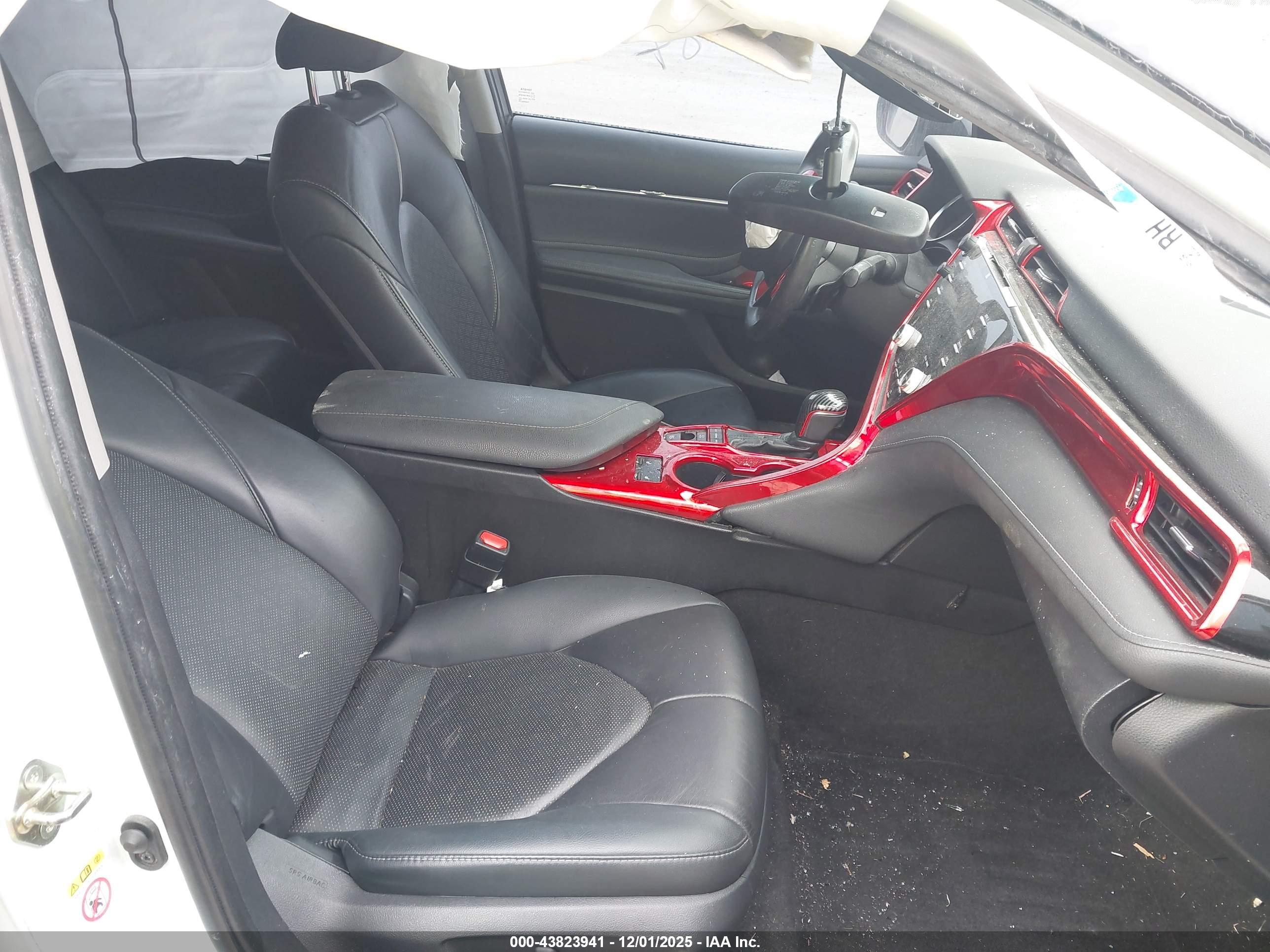 TOYOTA CAMRY image 5