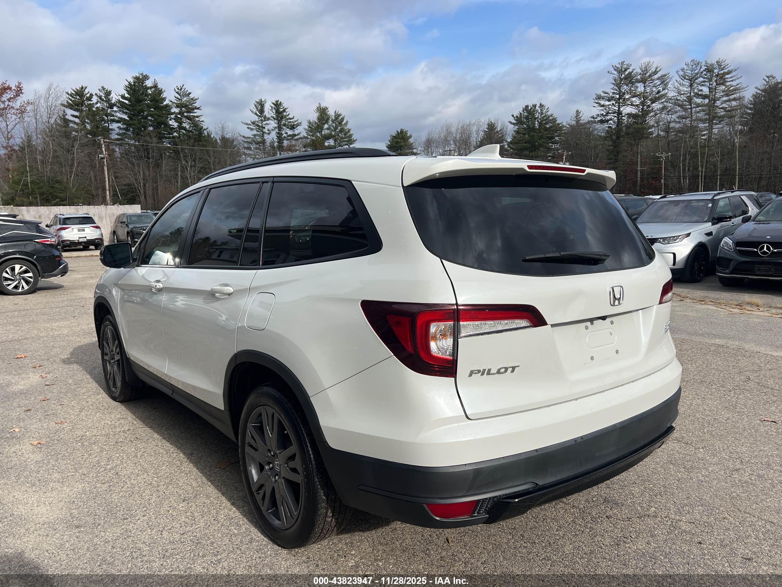 HONDA PILOT image 3