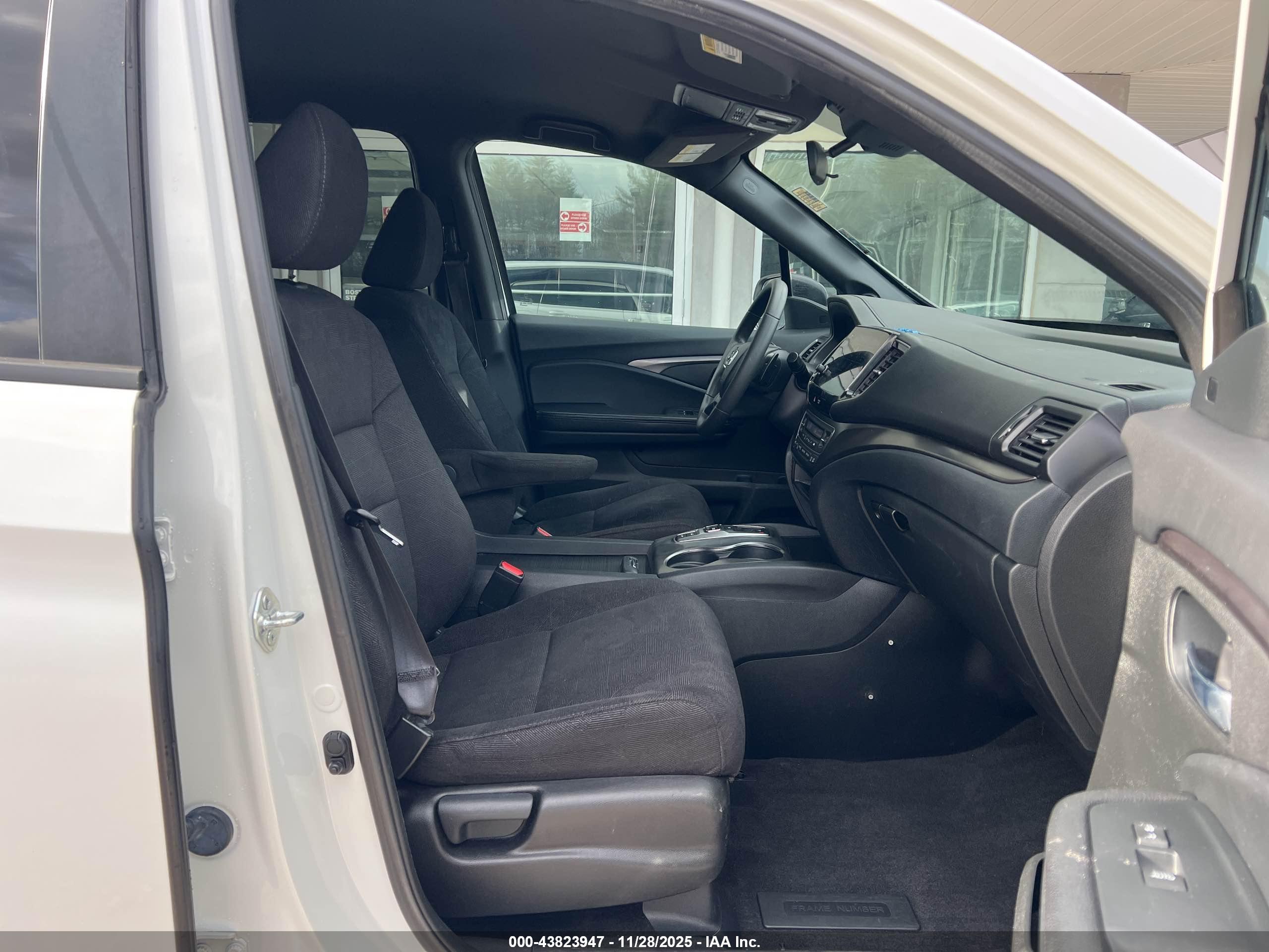 HONDA PILOT image 5
