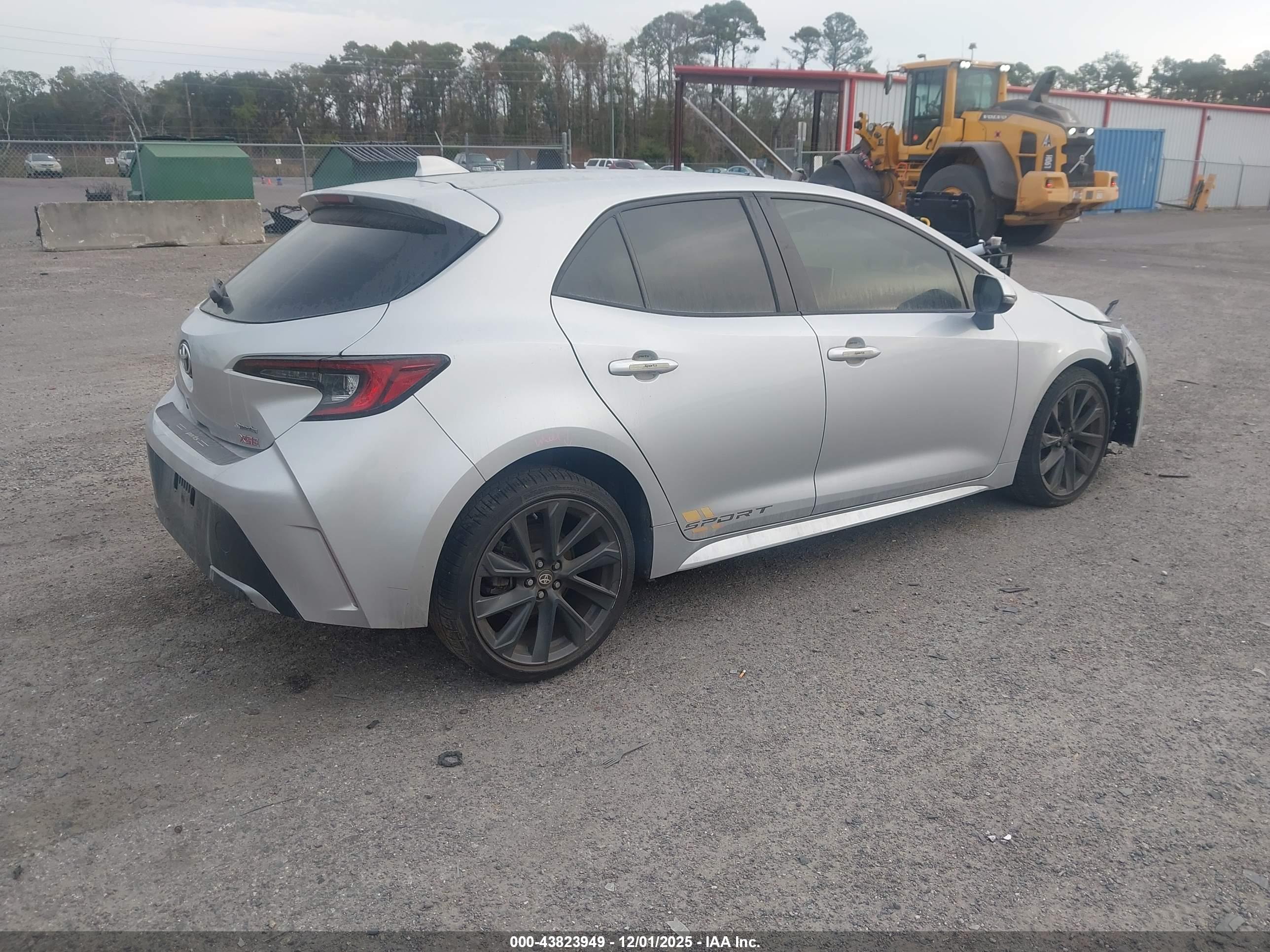 TOYOTA COROLLA image 4