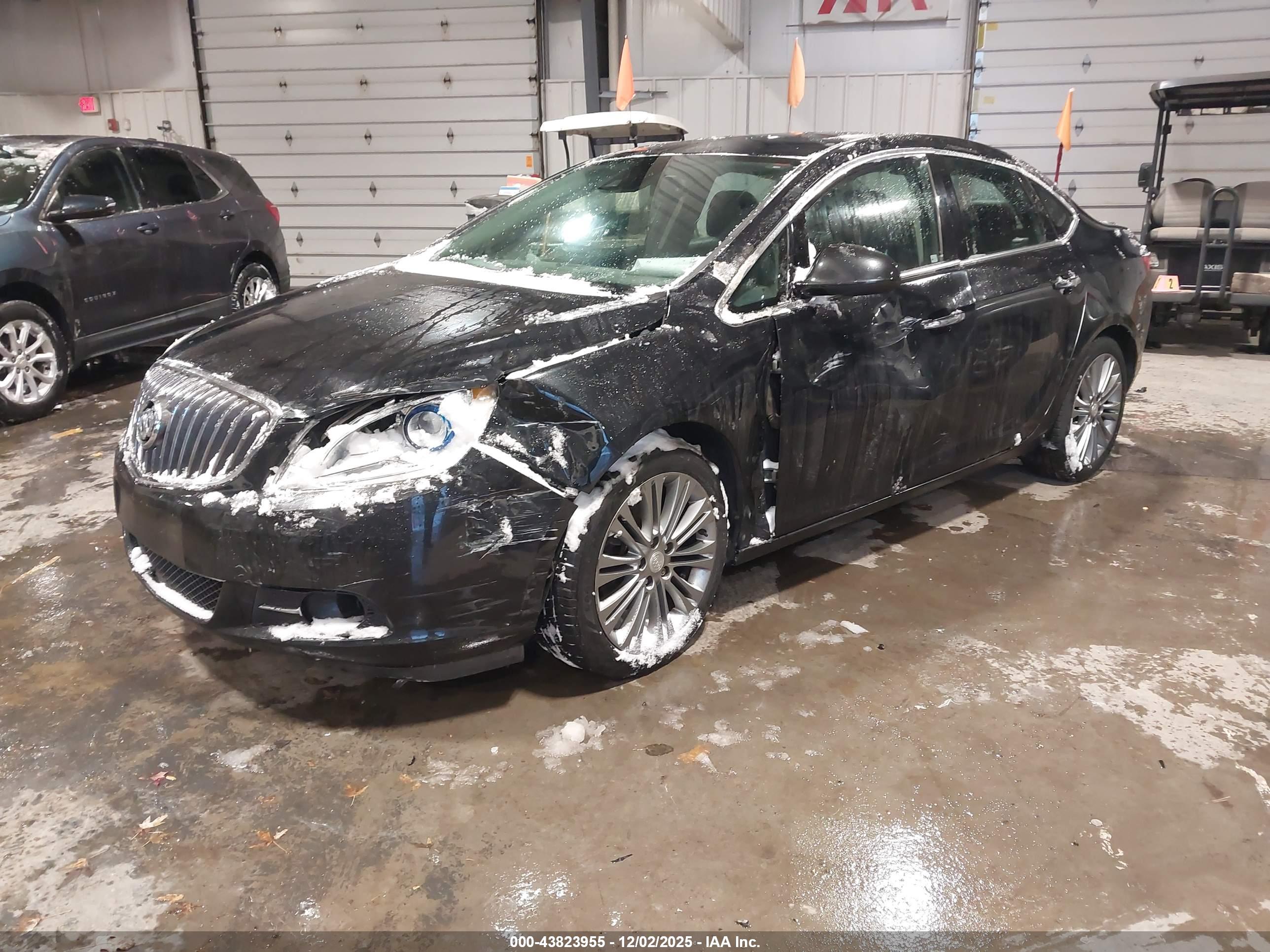 BUICK VERANO image 2