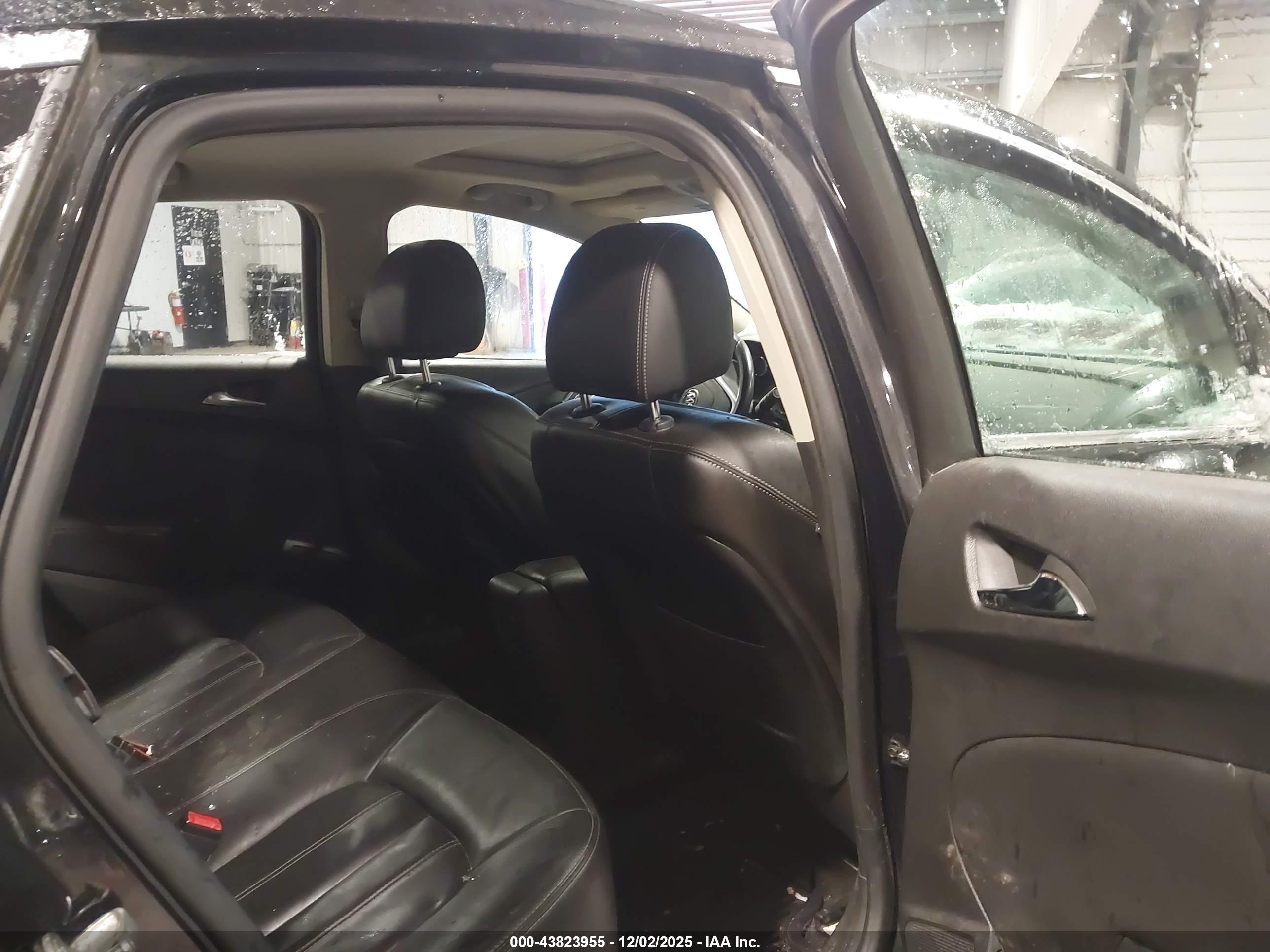 BUICK VERANO image 8