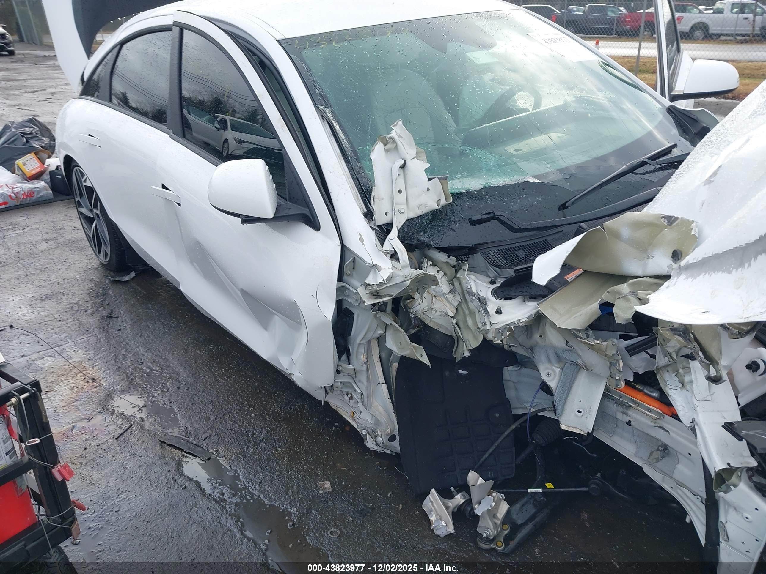 HYUNDAI IONIQ image 6