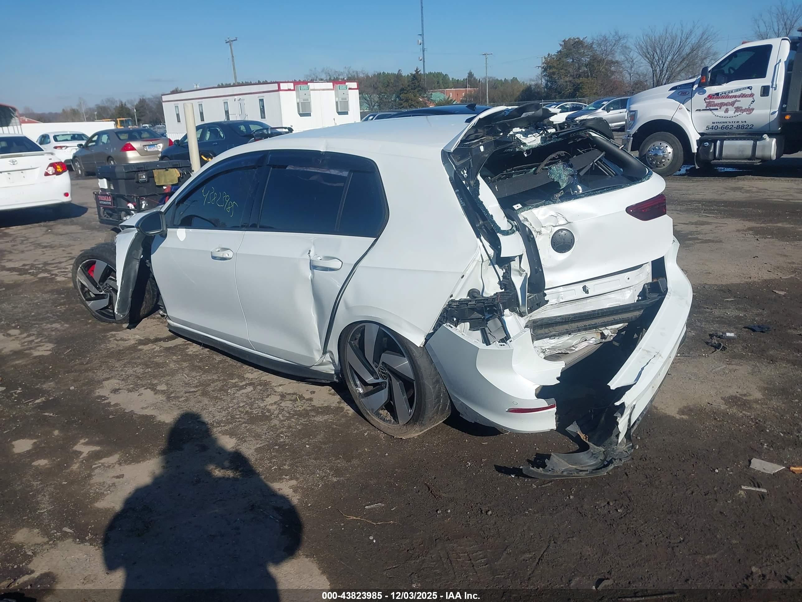 VOLKSWAGEN GOLF image 3