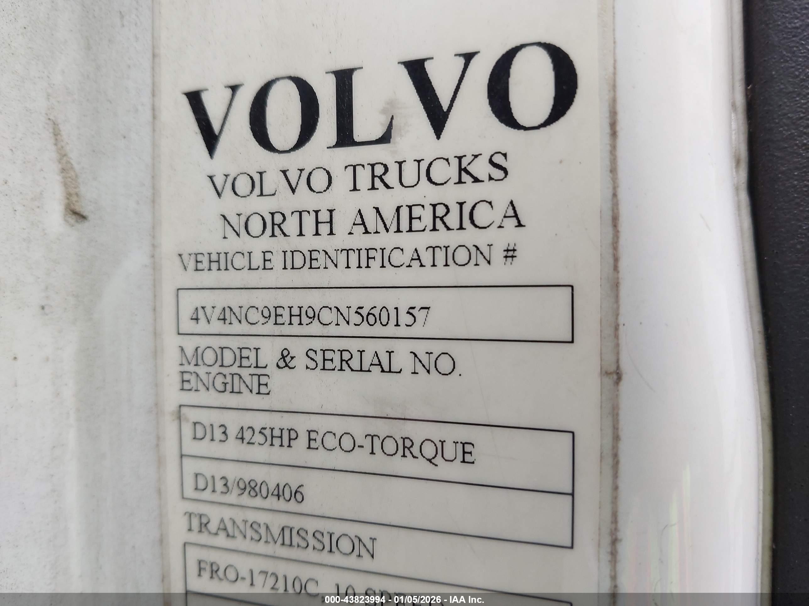 VOLVO VN image 9