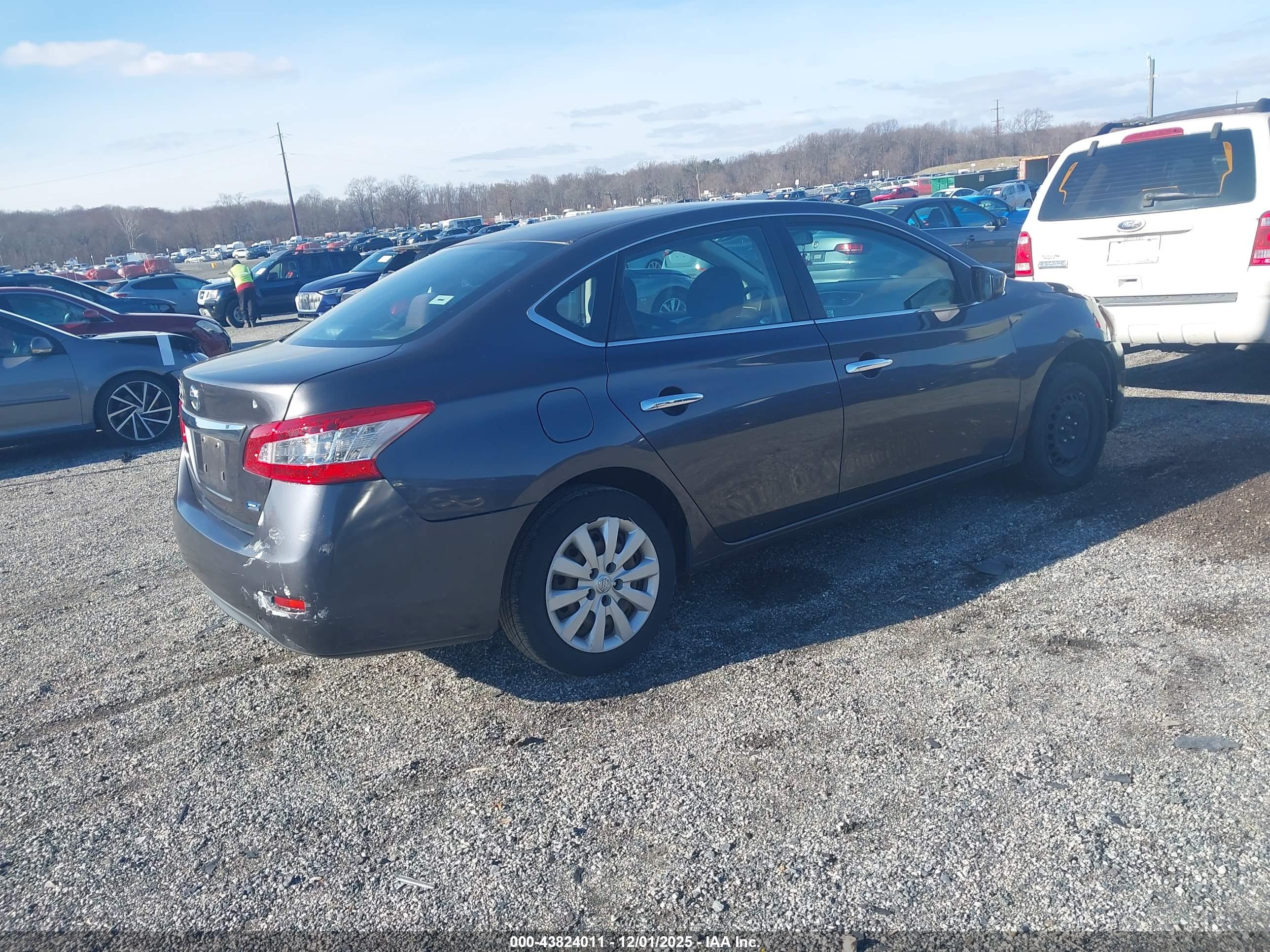 NISSAN SENTRA image 4