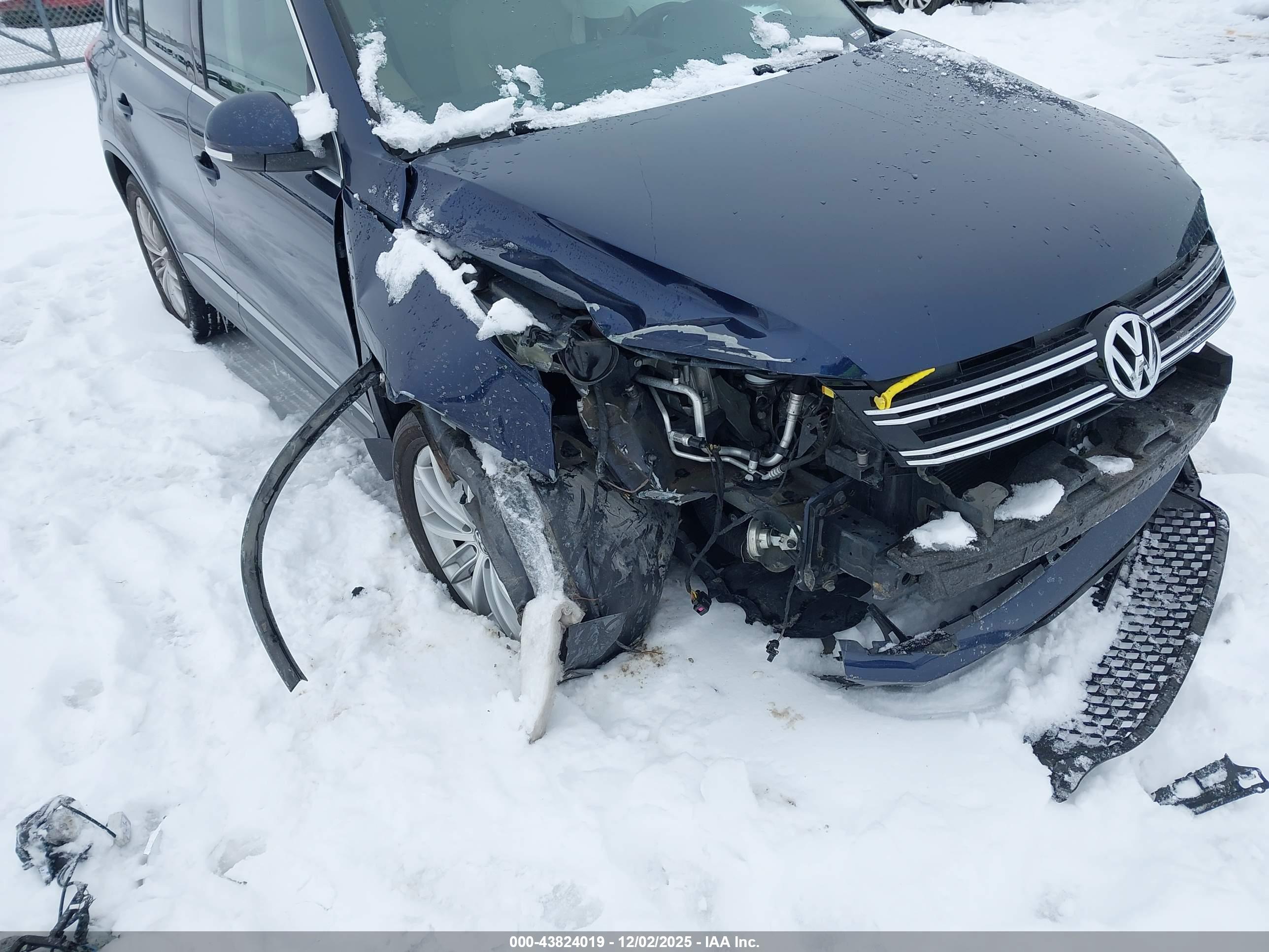 VOLKSWAGEN TIGUAN image 6