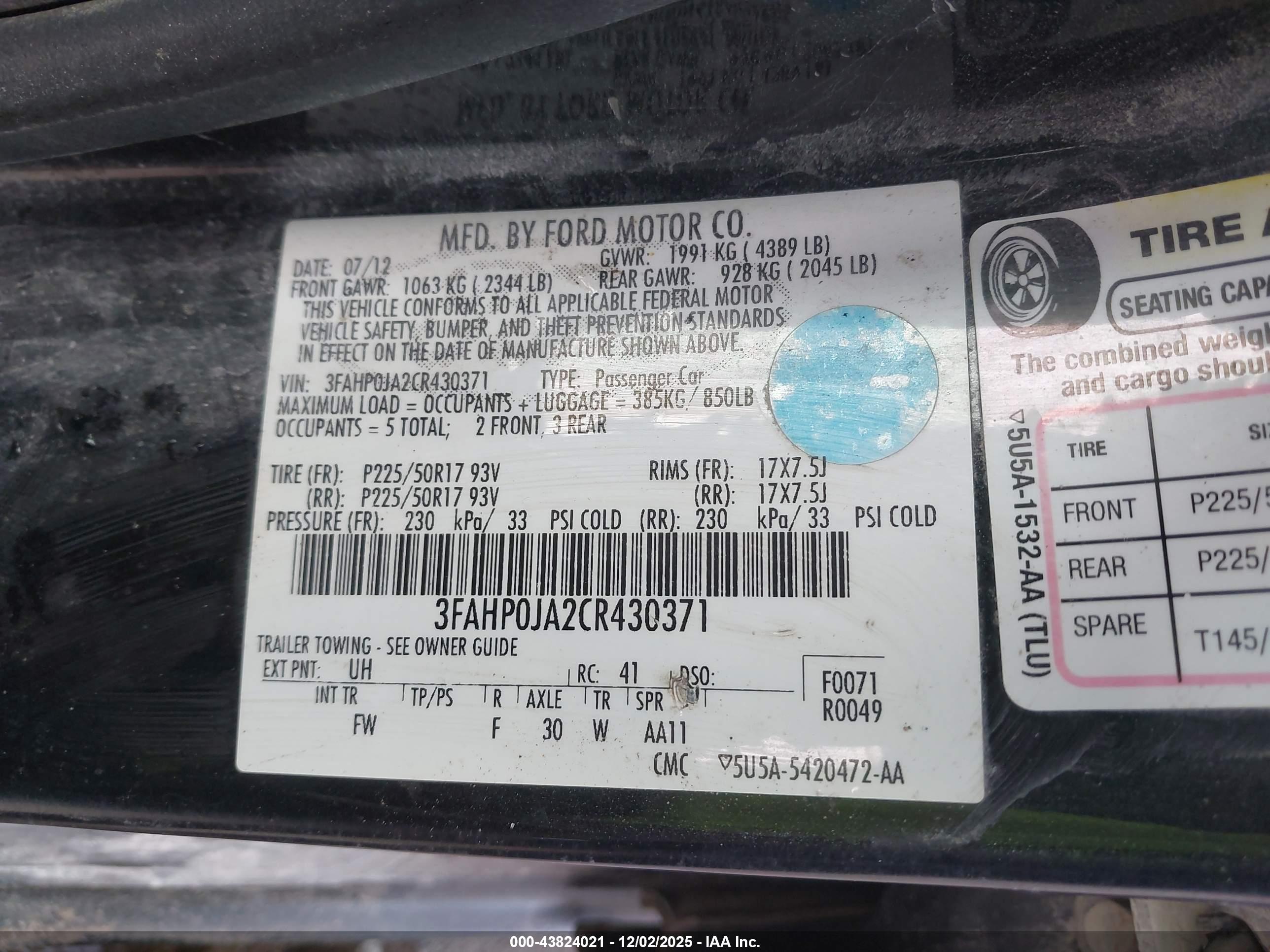 FORD FUSION image 9