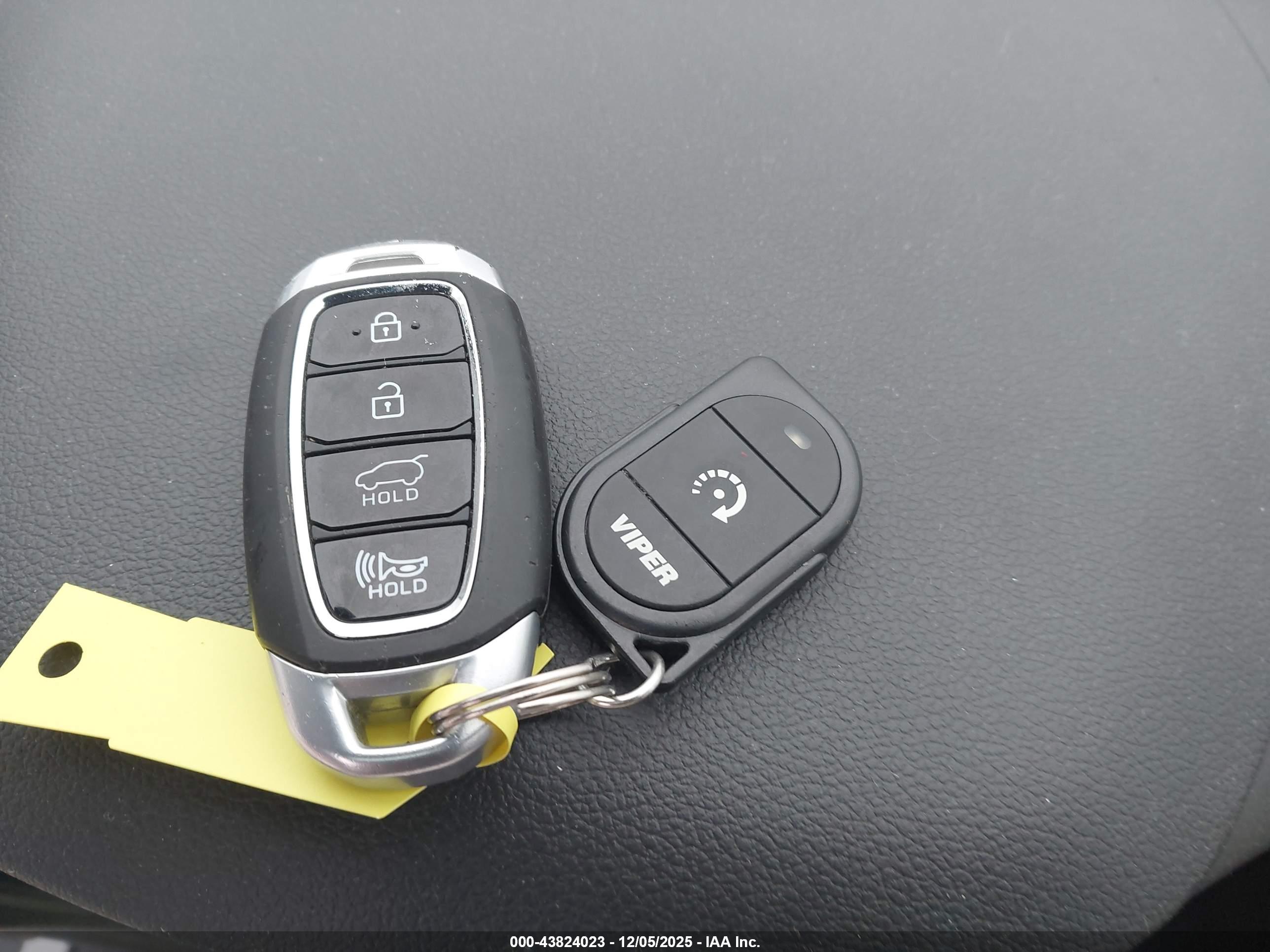 HYUNDAI KONA image 11