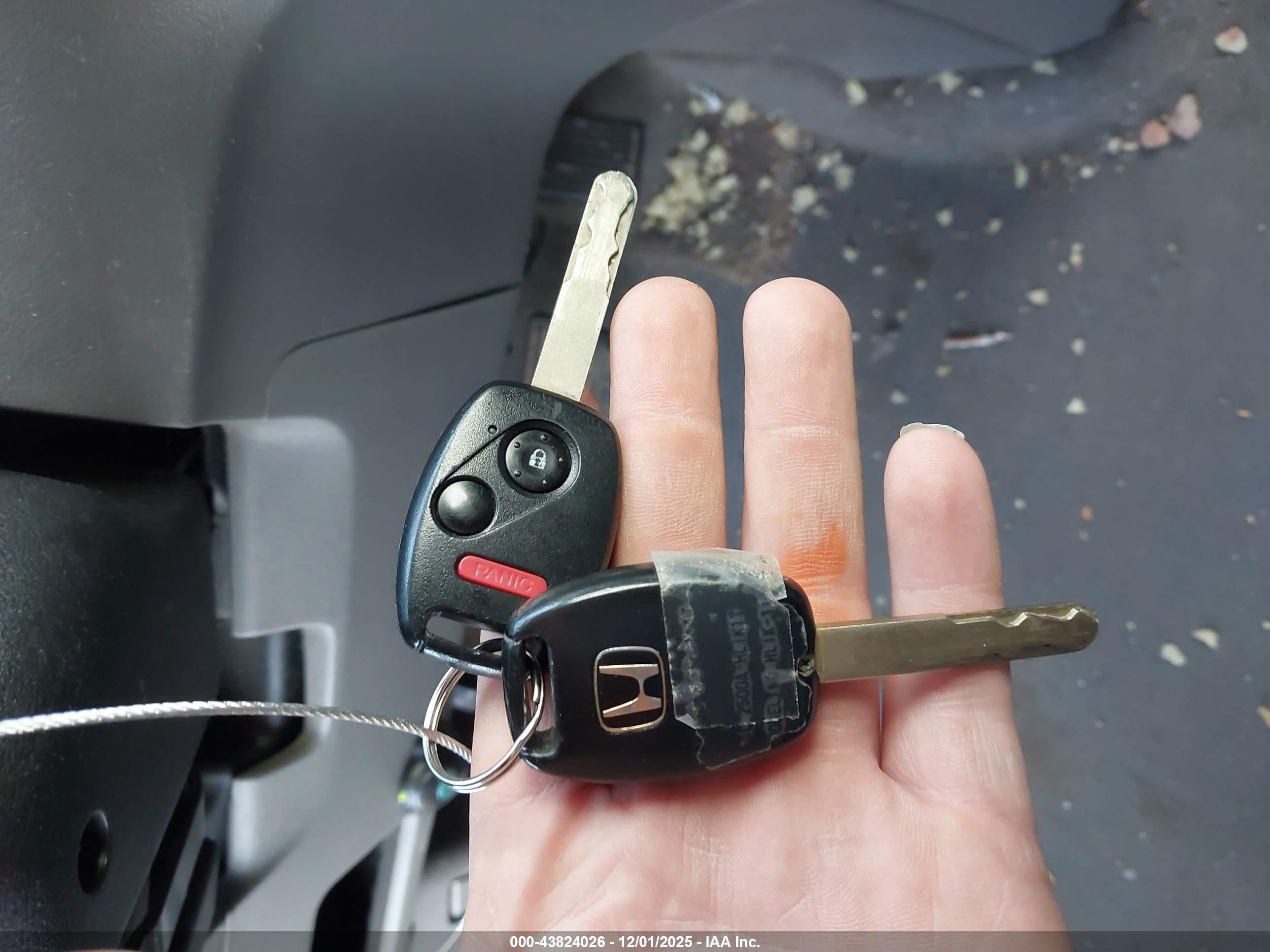 HONDA CR-V image 11