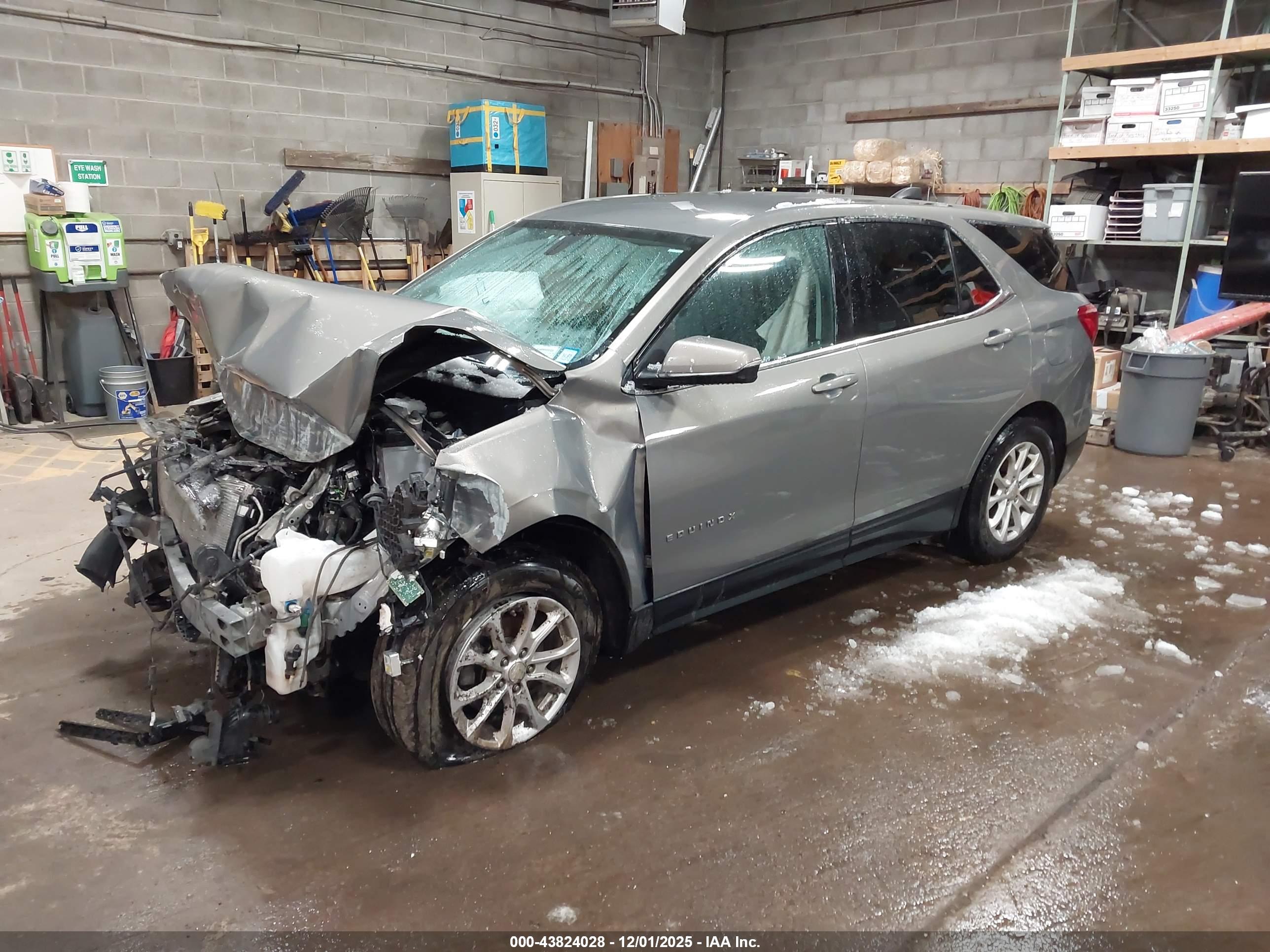 CHEVROLET EQUINOX image 2