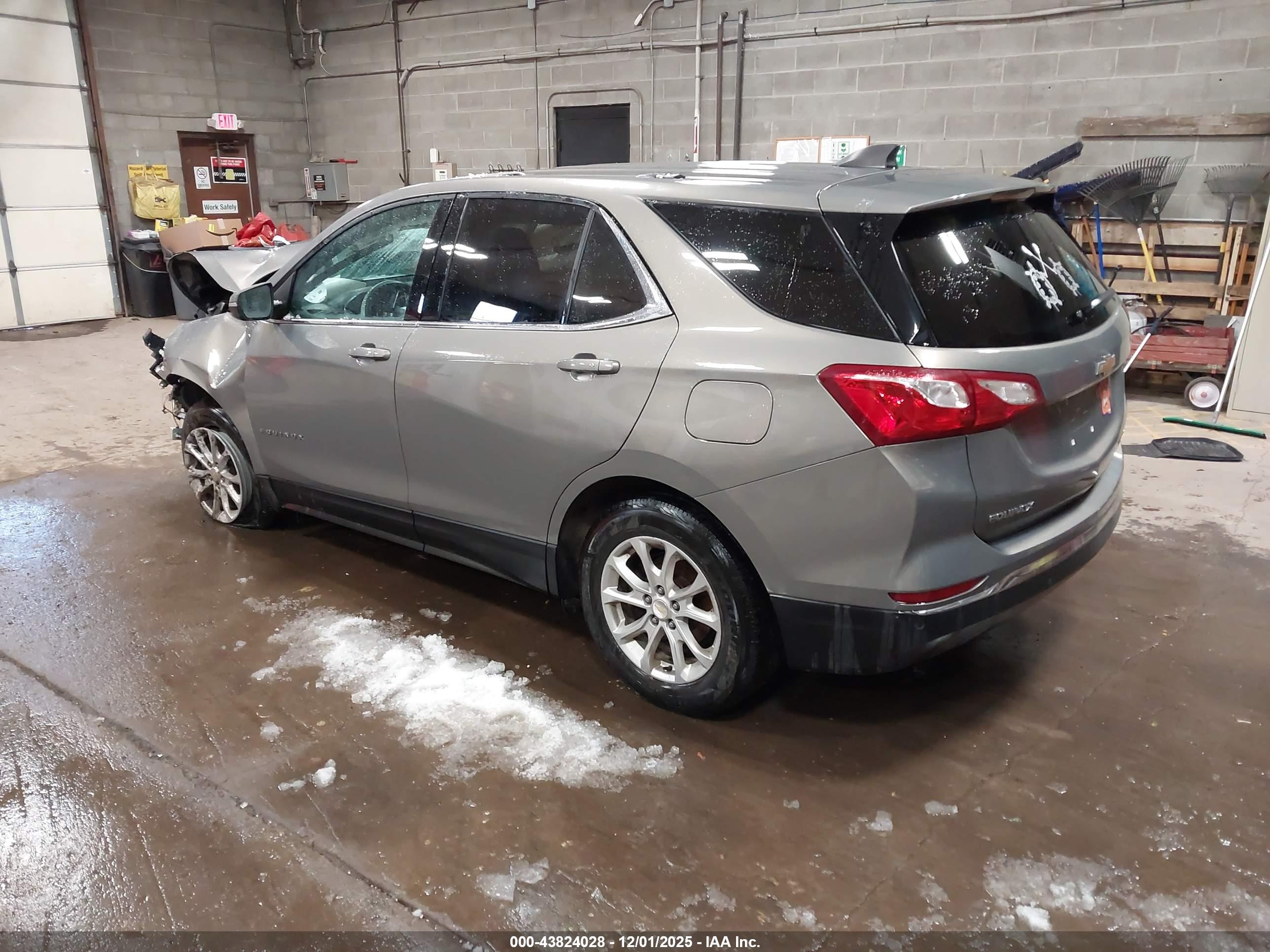 CHEVROLET EQUINOX image 3