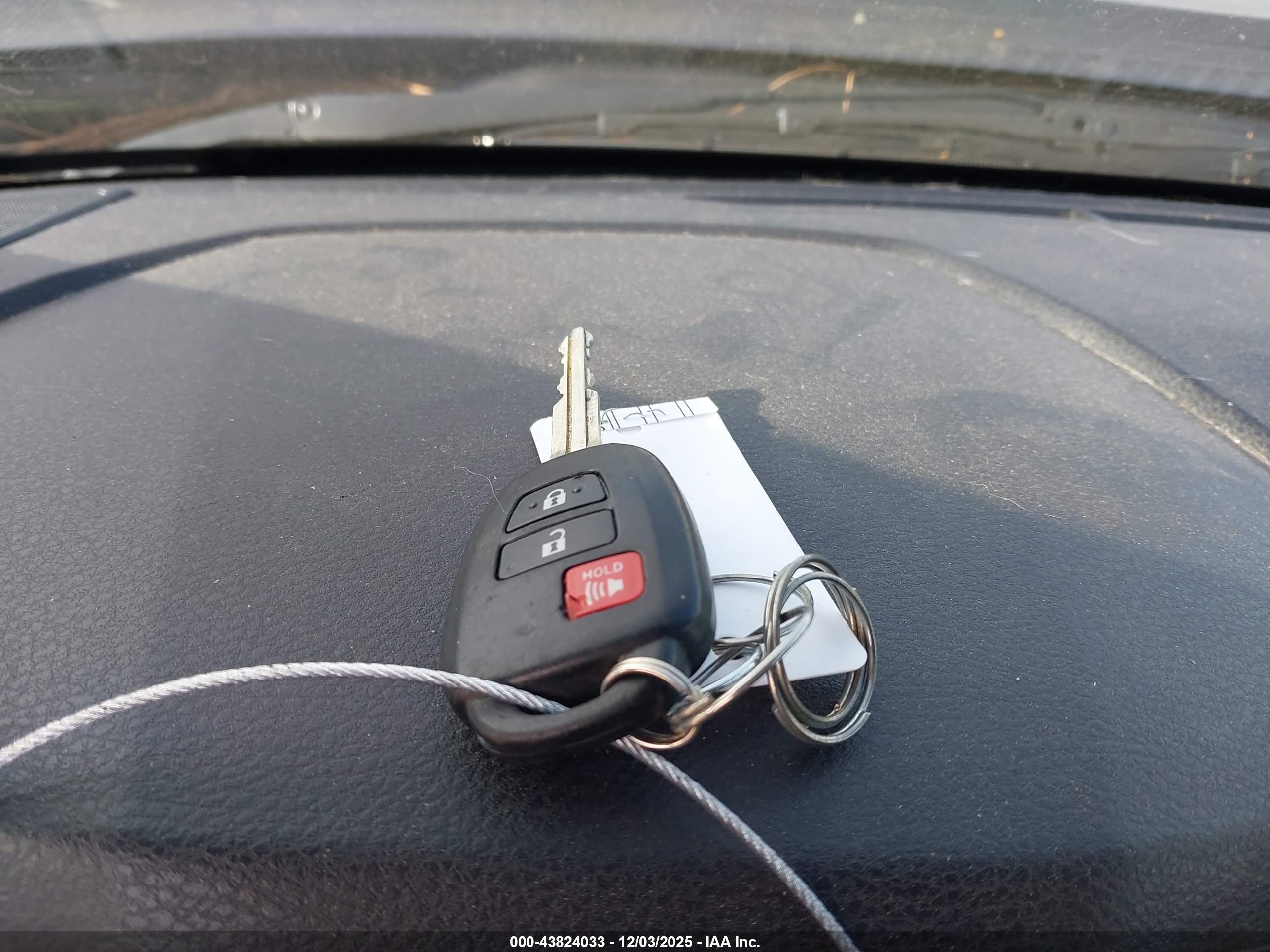 TOYOTA TACOMA image 11