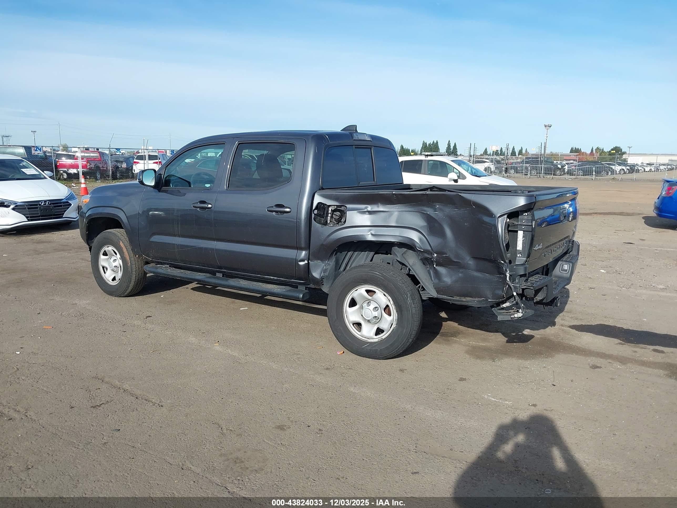 TOYOTA TACOMA image 6