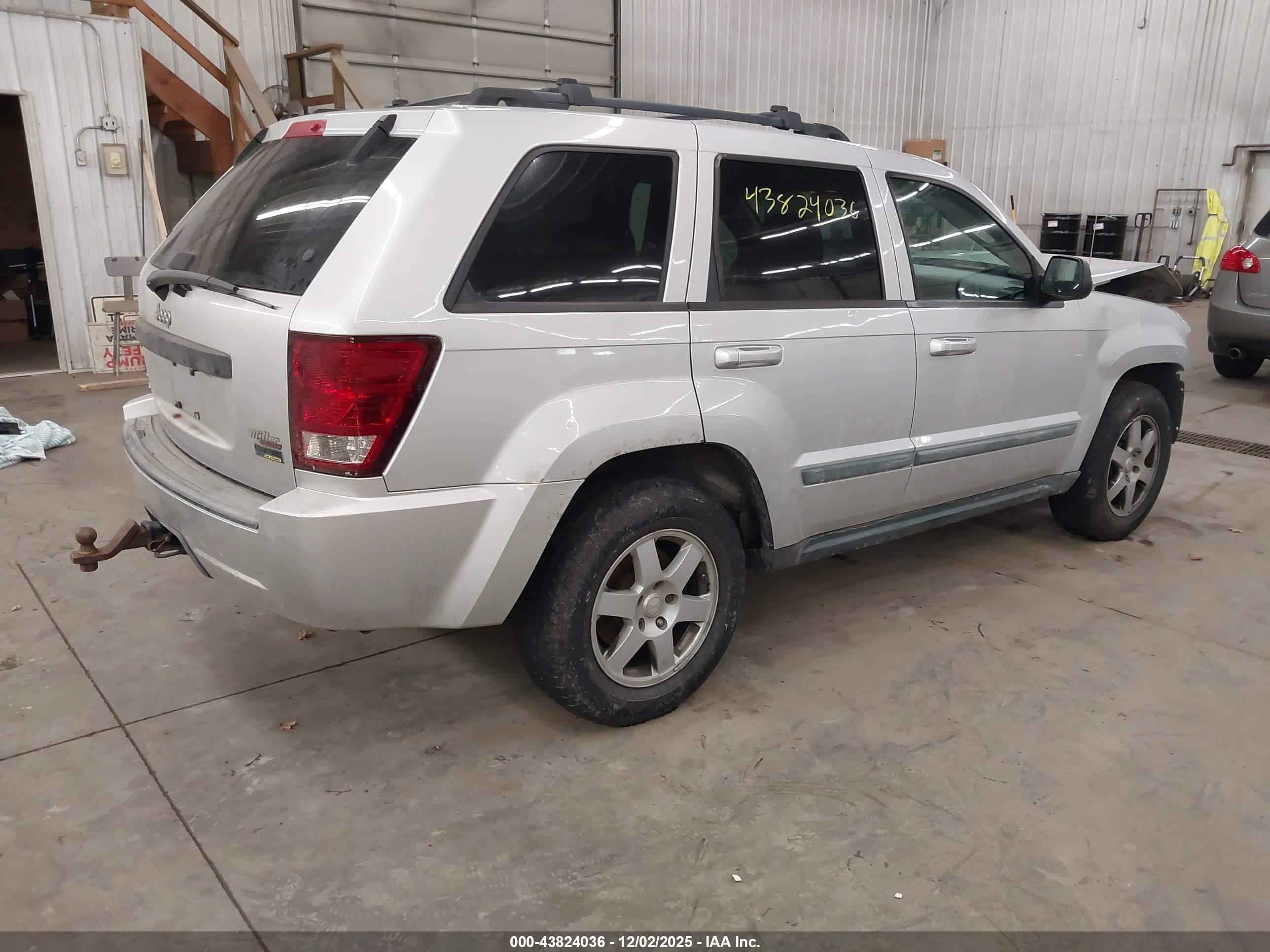 JEEP GRAND image 4
