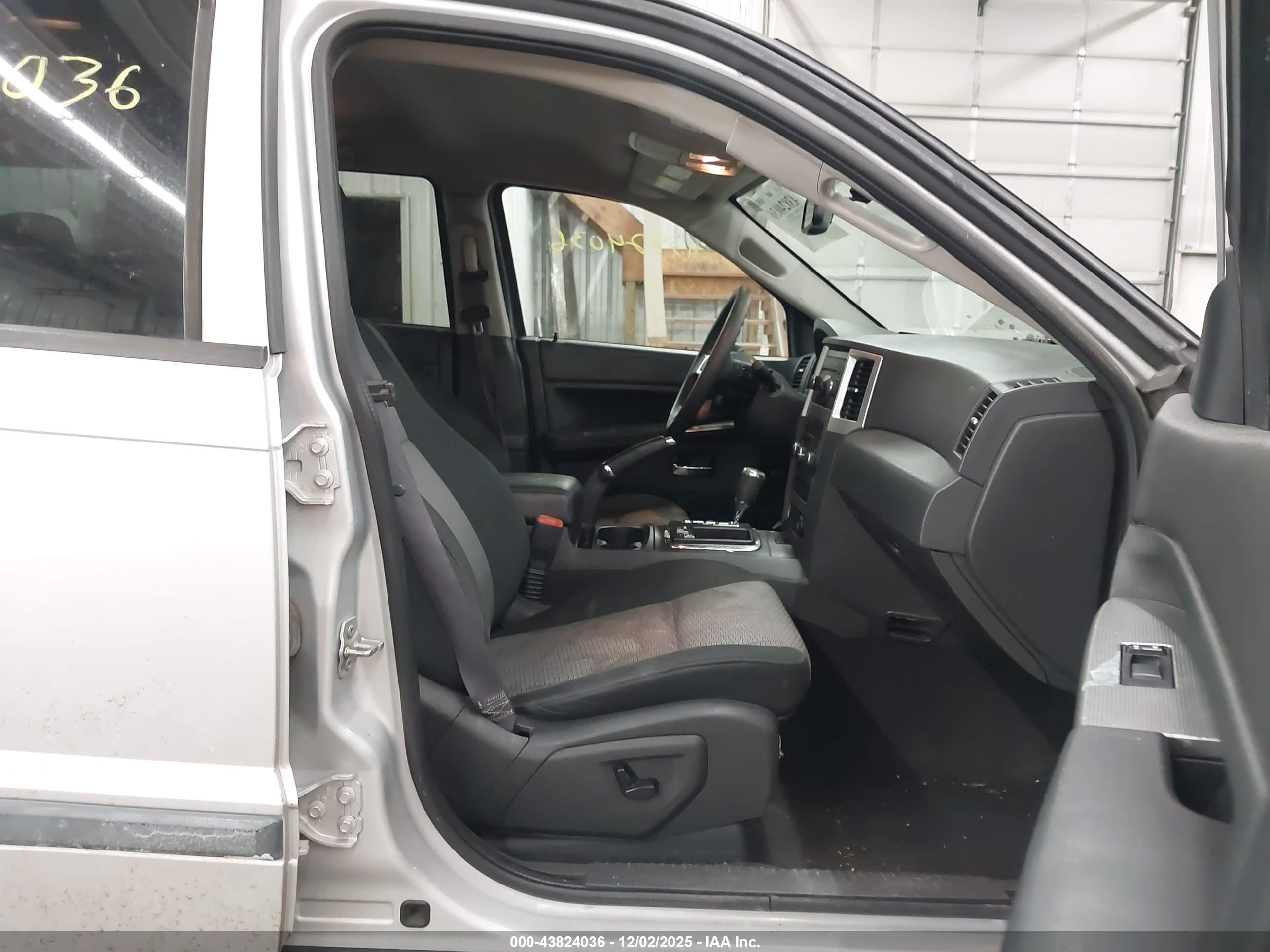 JEEP GRAND image 5