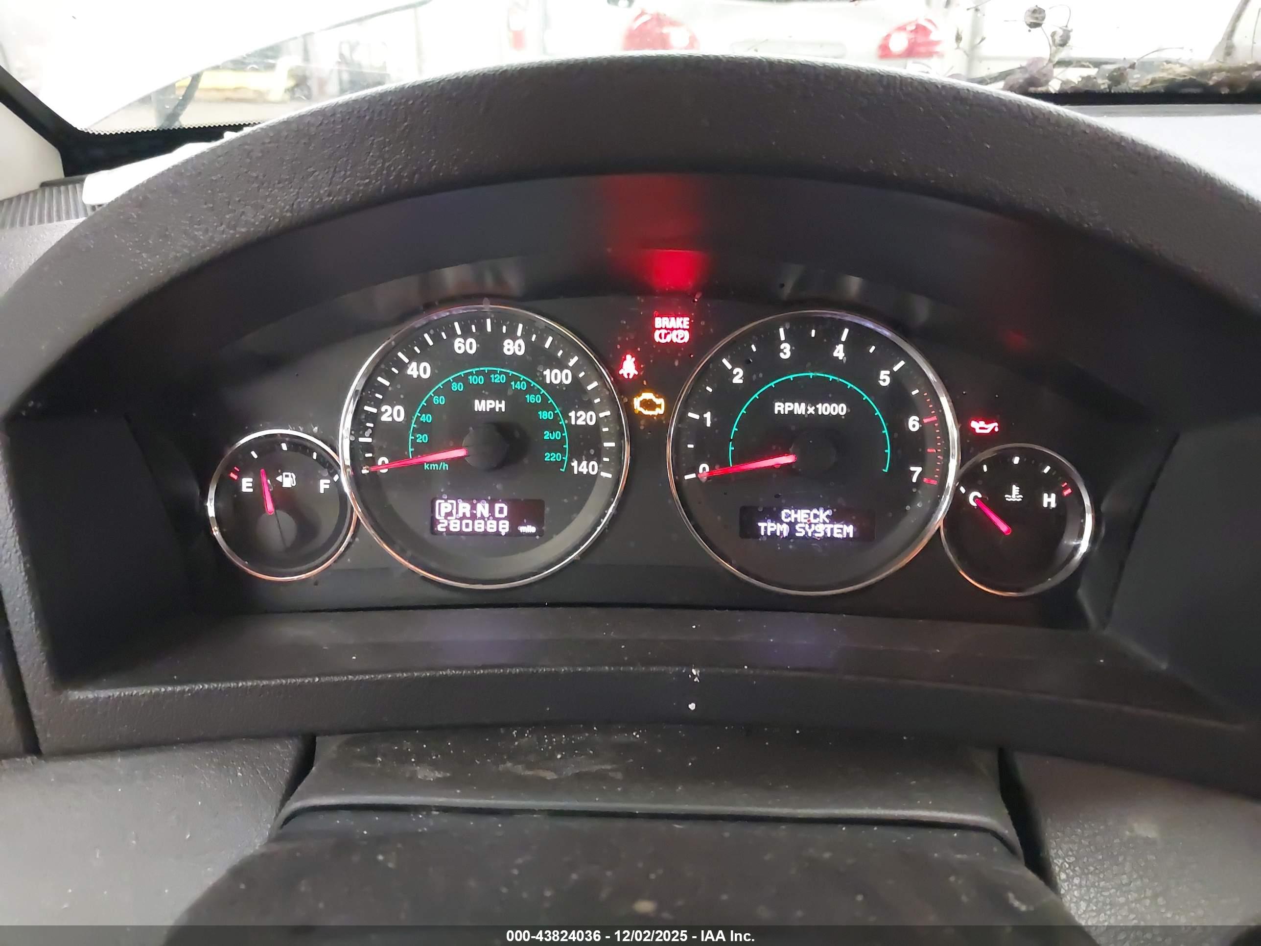 JEEP GRAND image 7