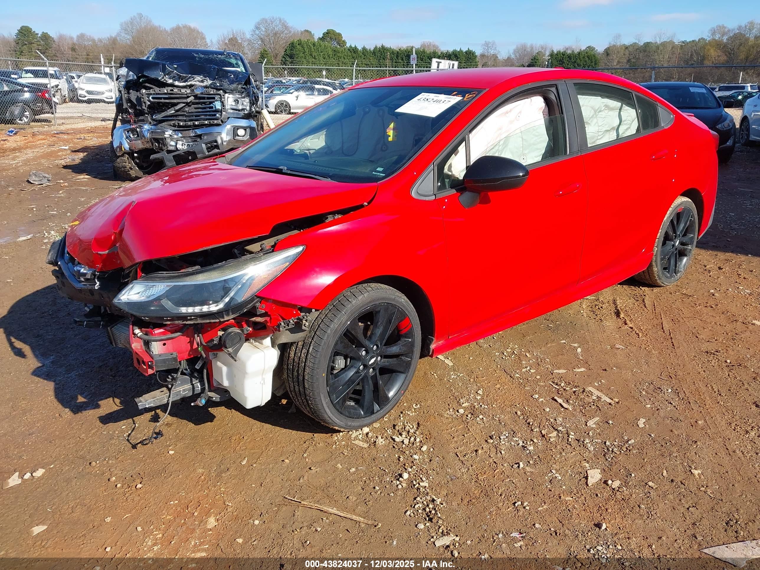 CHEVROLET CRUZE image 2