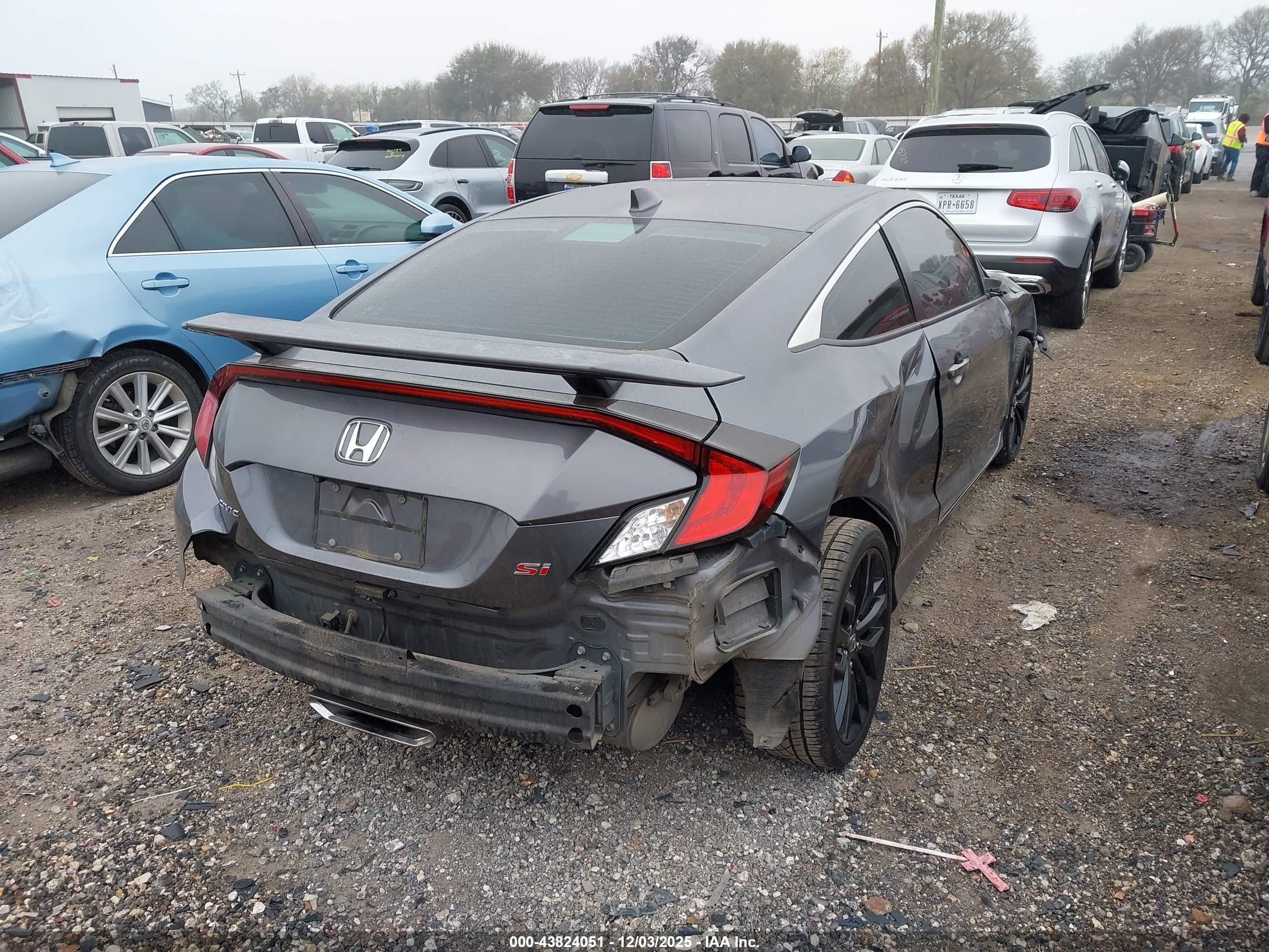 HONDA CIVIC image 4