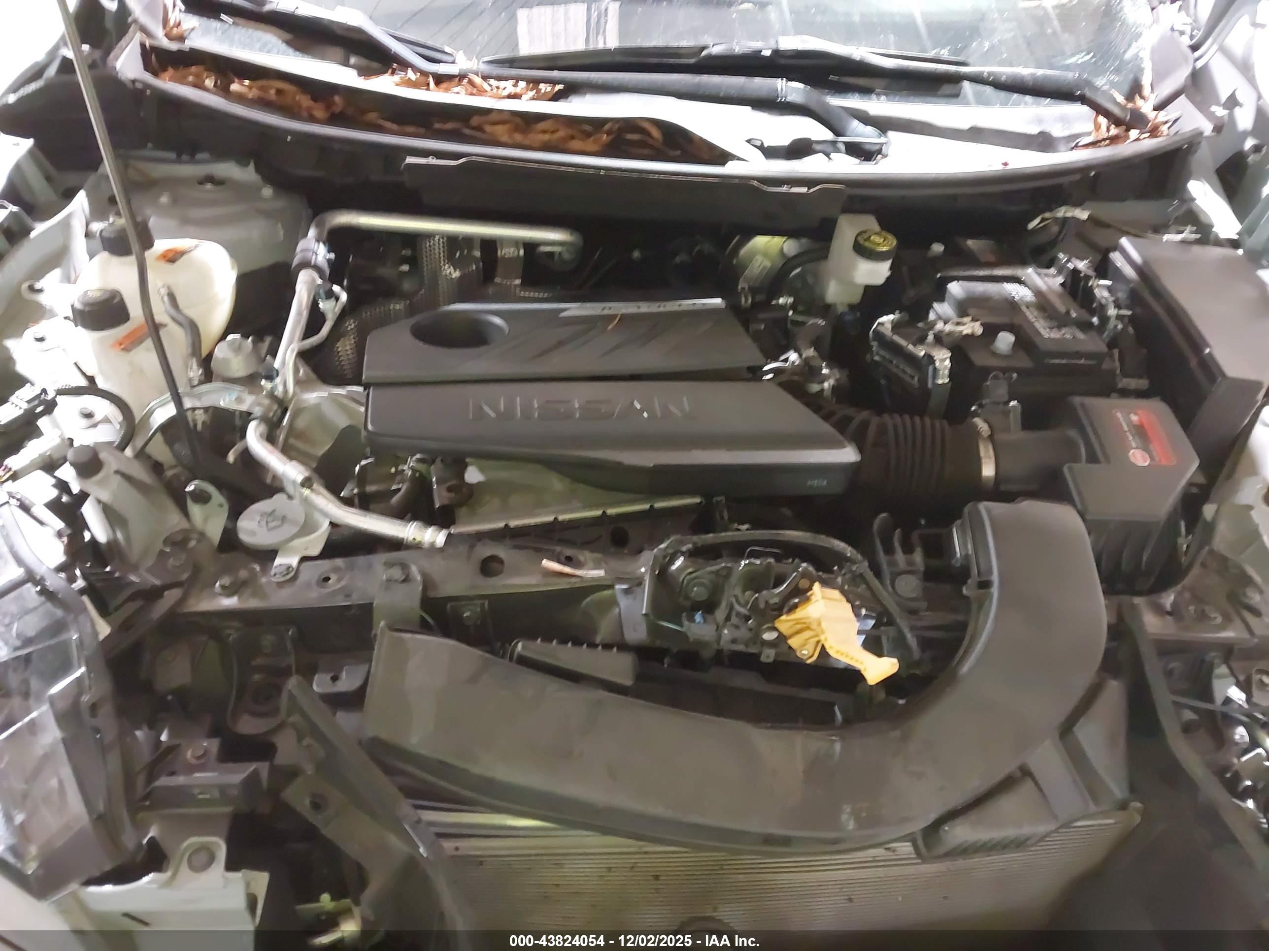 NISSAN ROGUE image 10