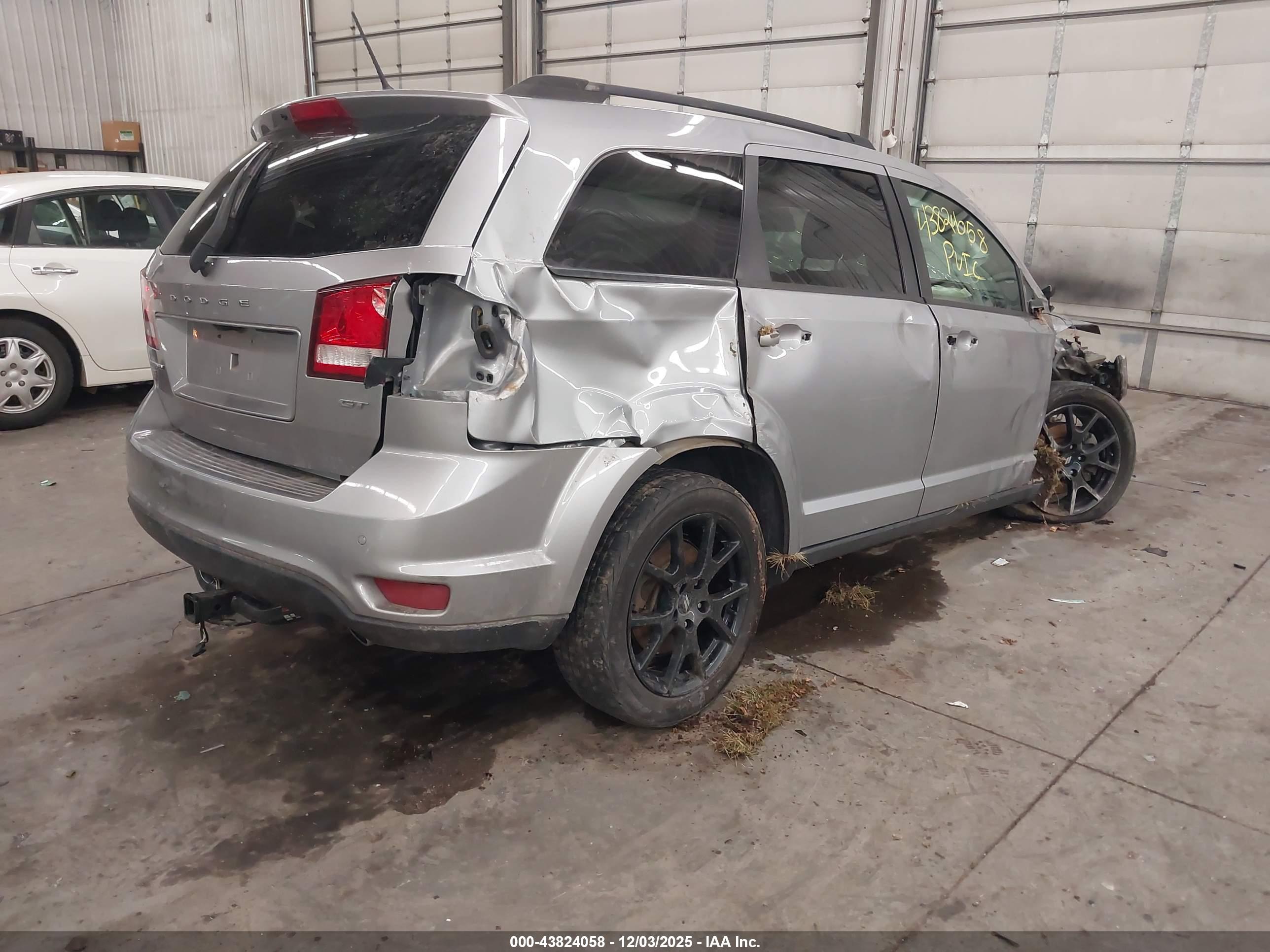 DODGE JOURNEY image 4
