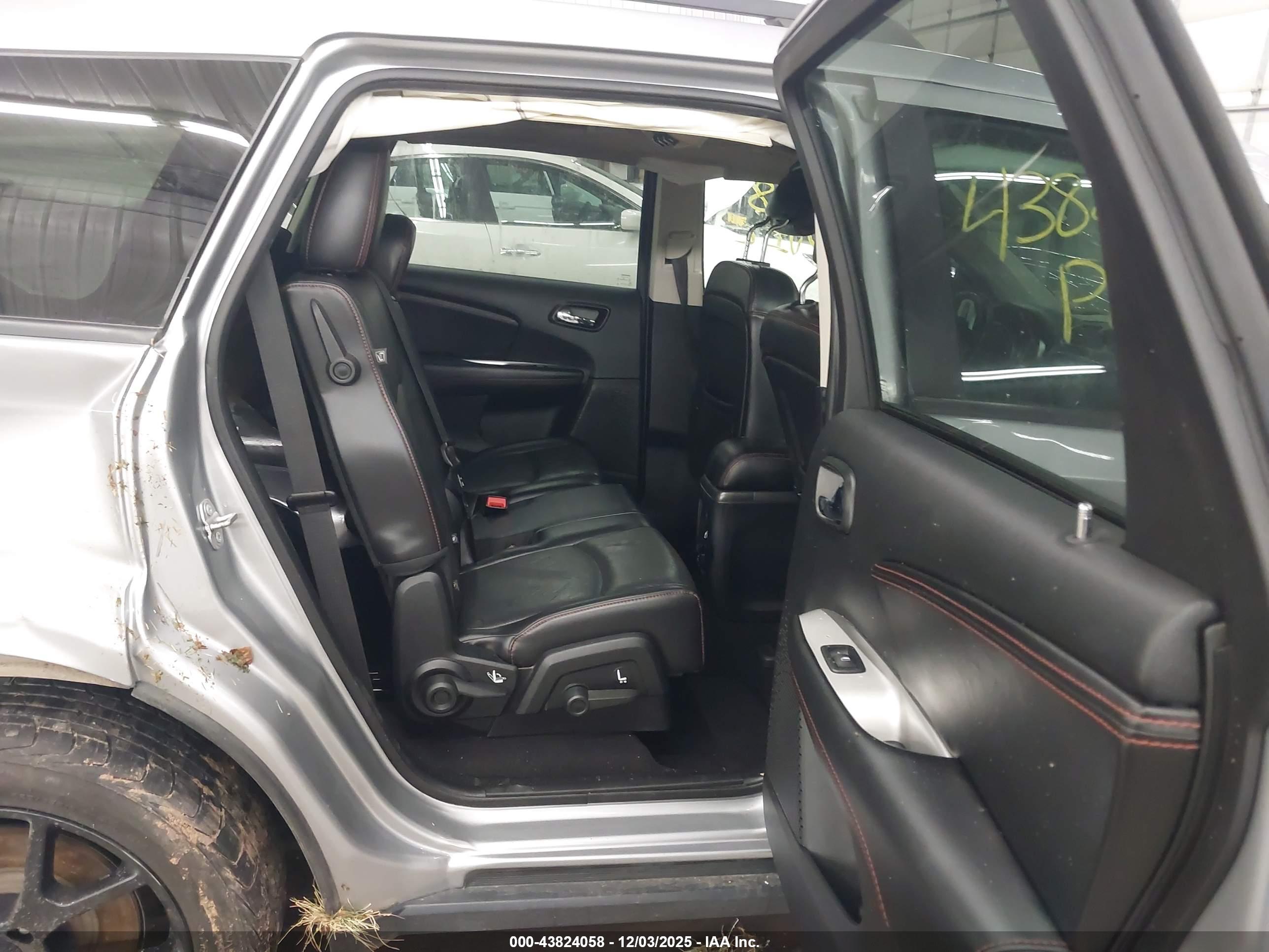 DODGE JOURNEY image 8