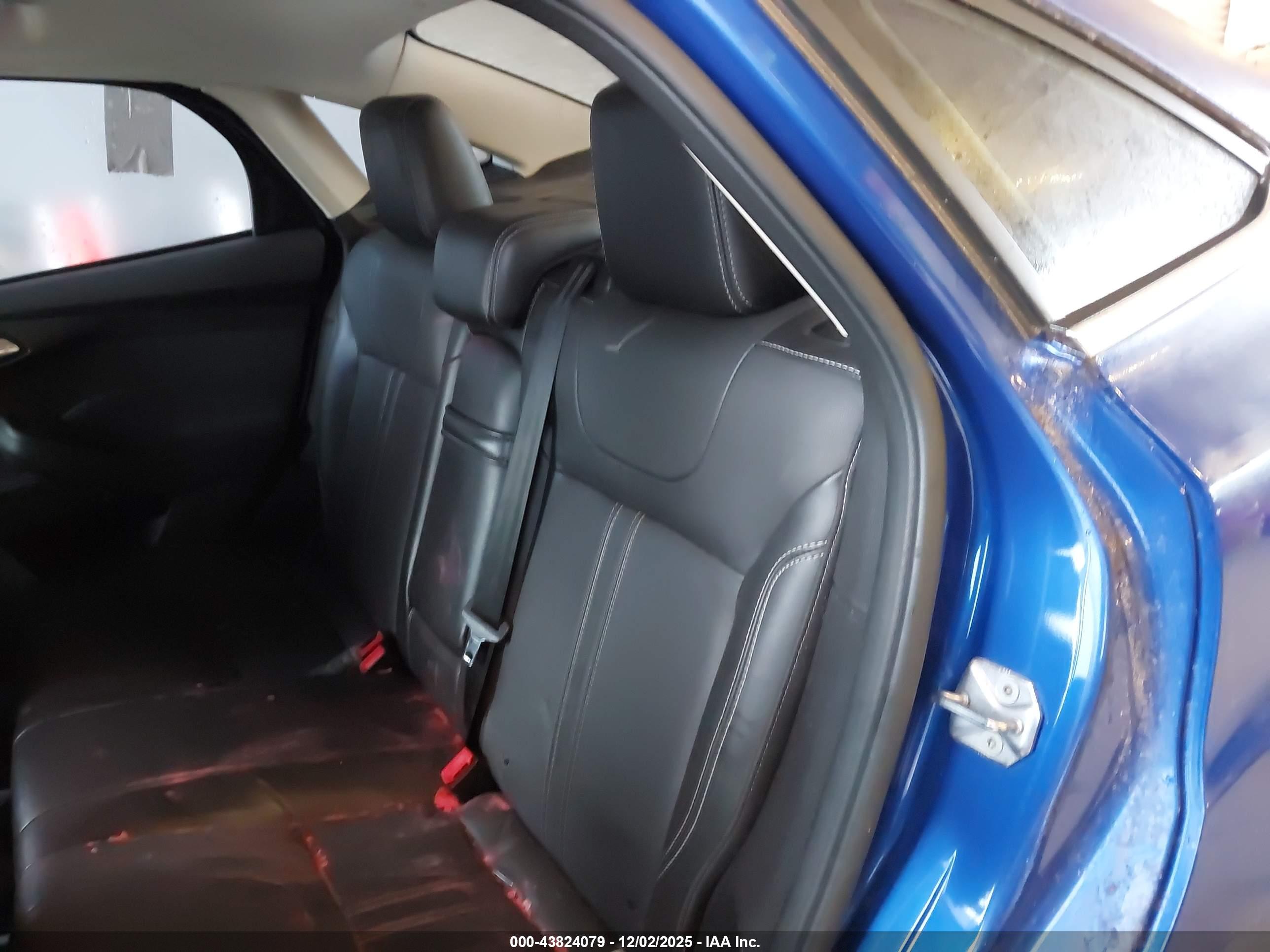 FORD FOCUS image 8