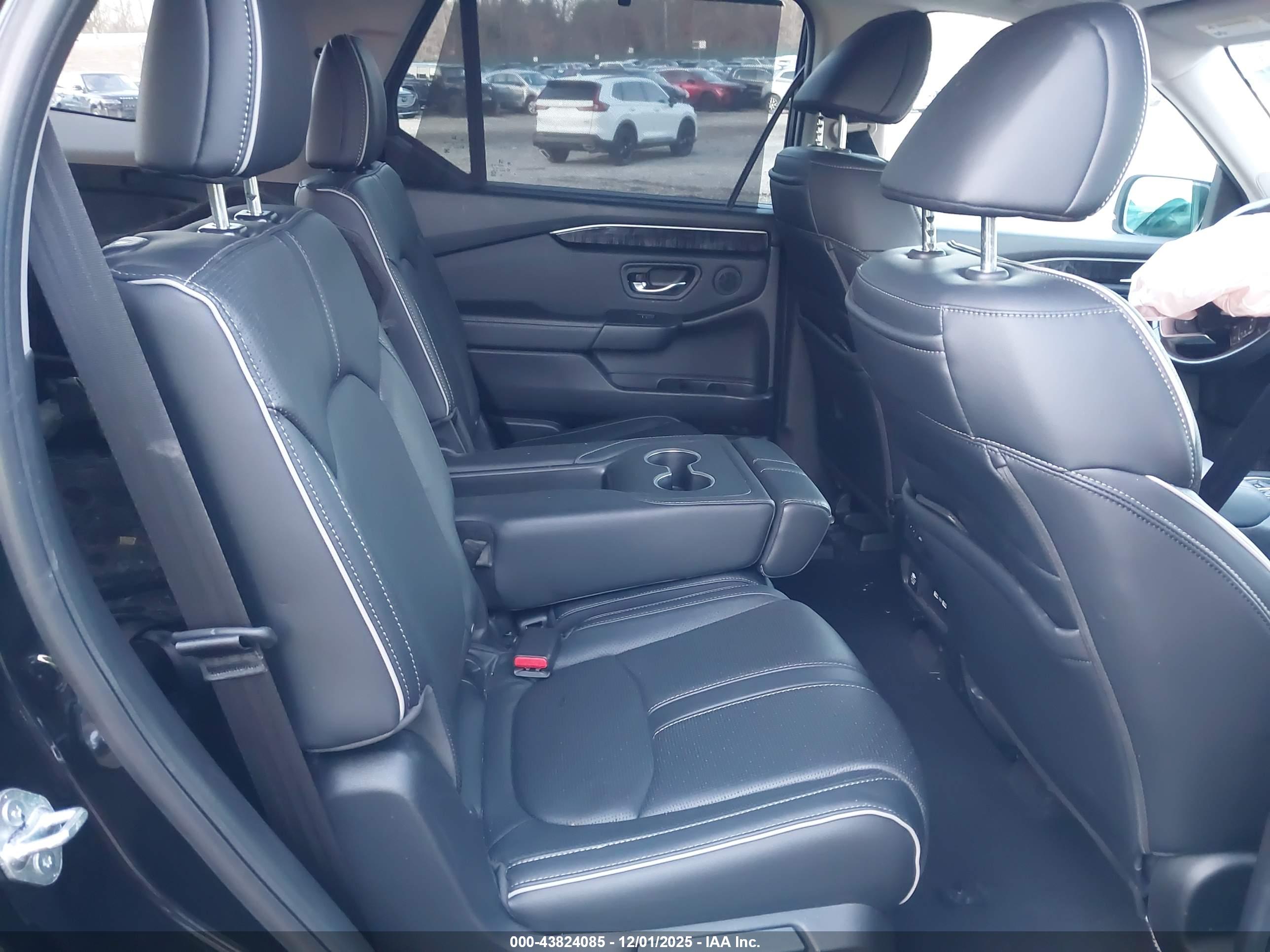 HONDA PILOT image 8