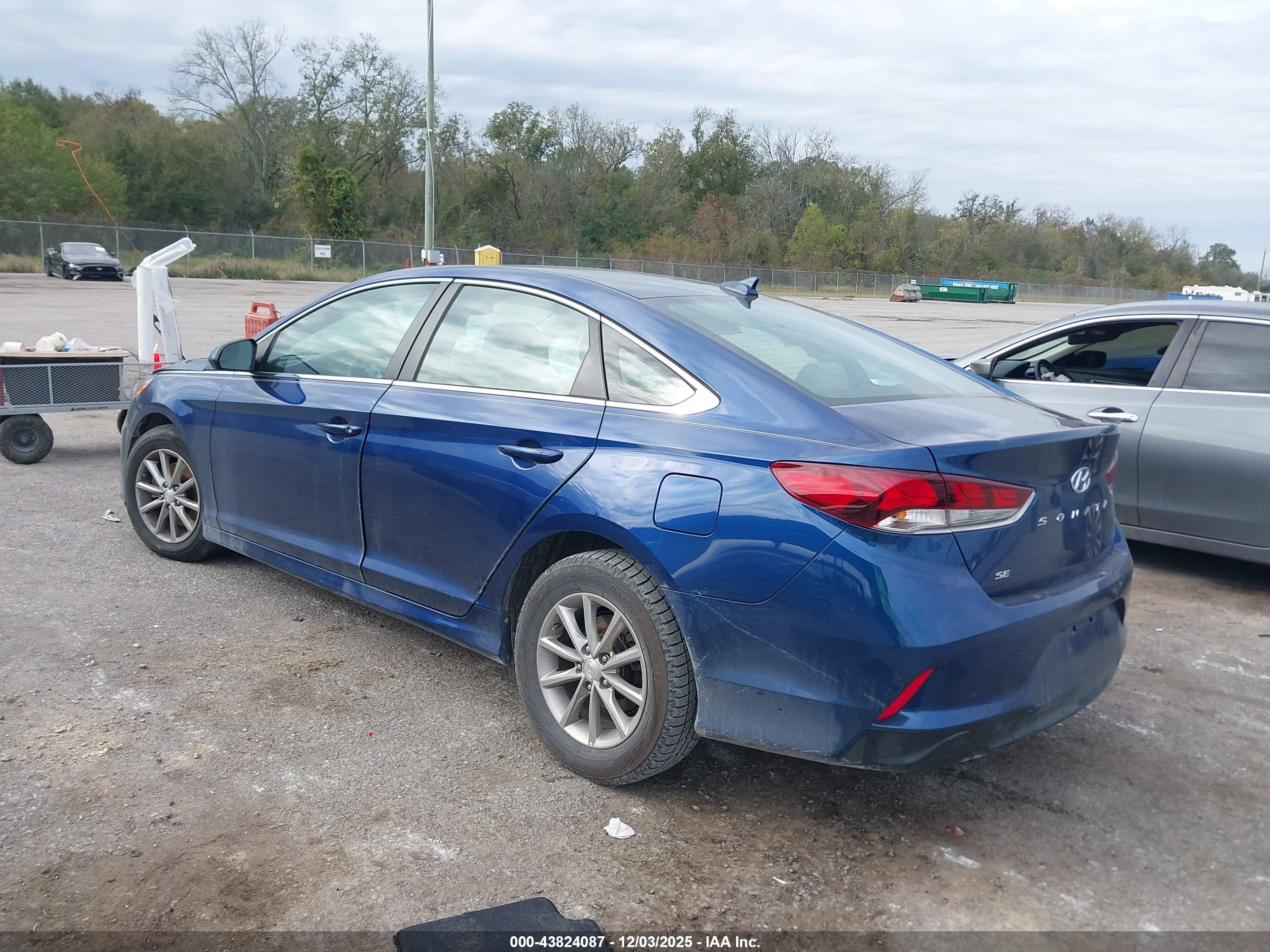 HYUNDAI SONATA image 3