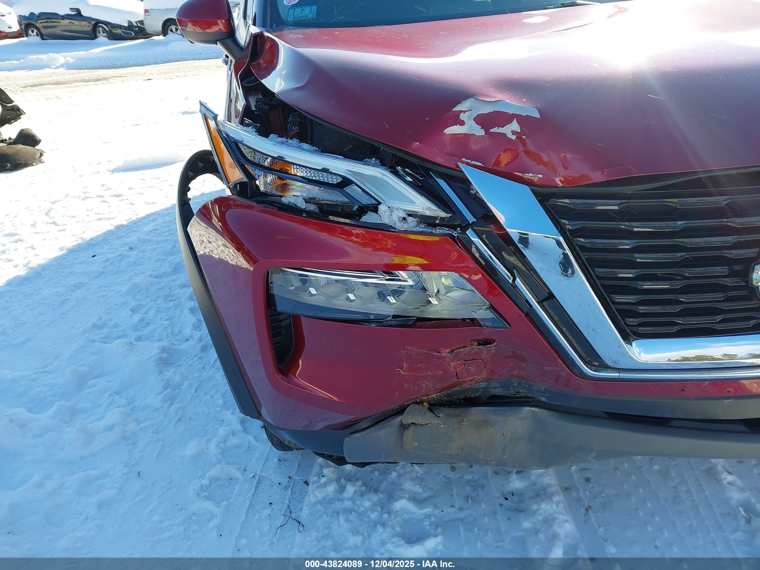 NISSAN ROGUE image 6