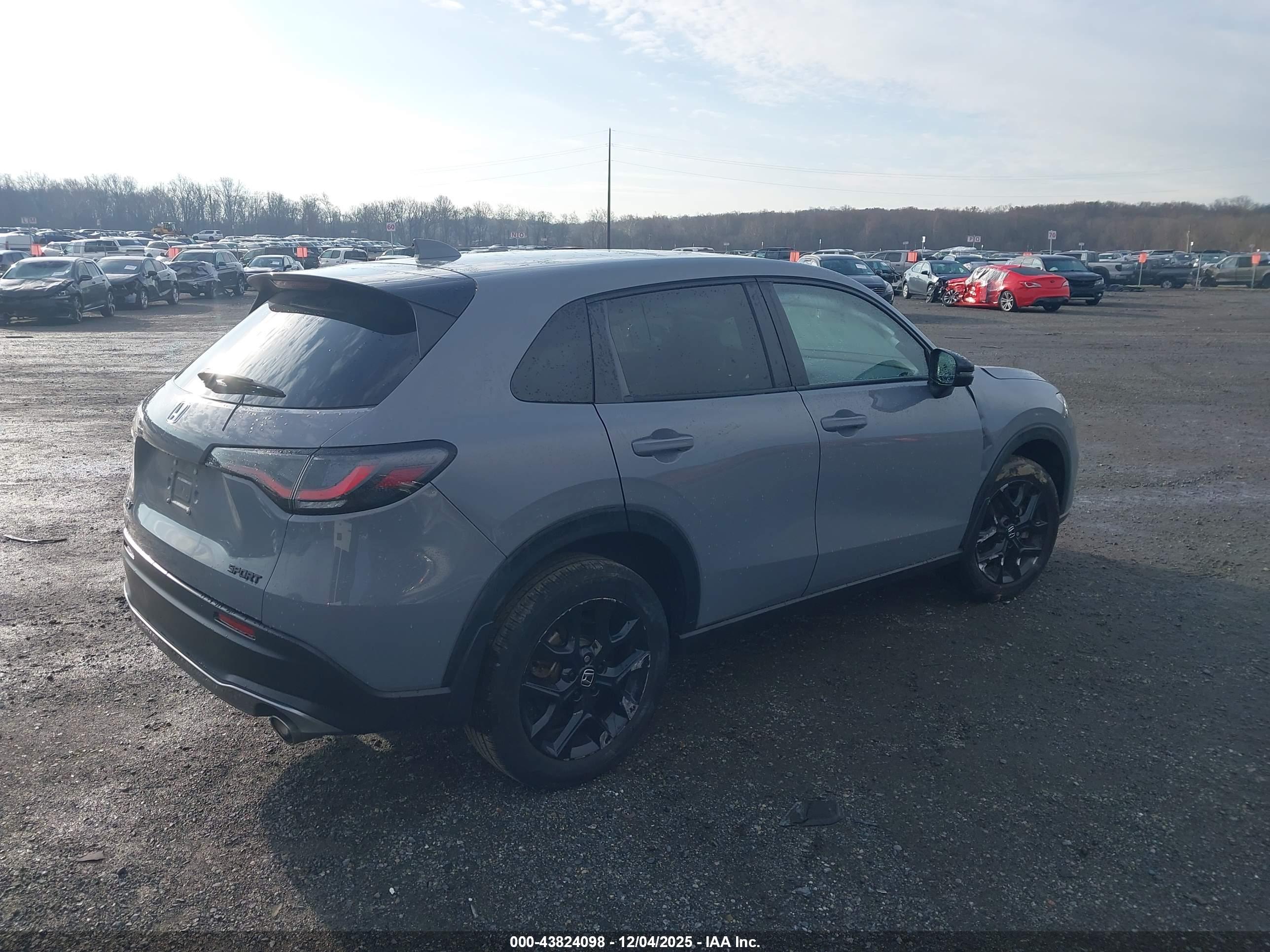 HONDA HR-V image 4