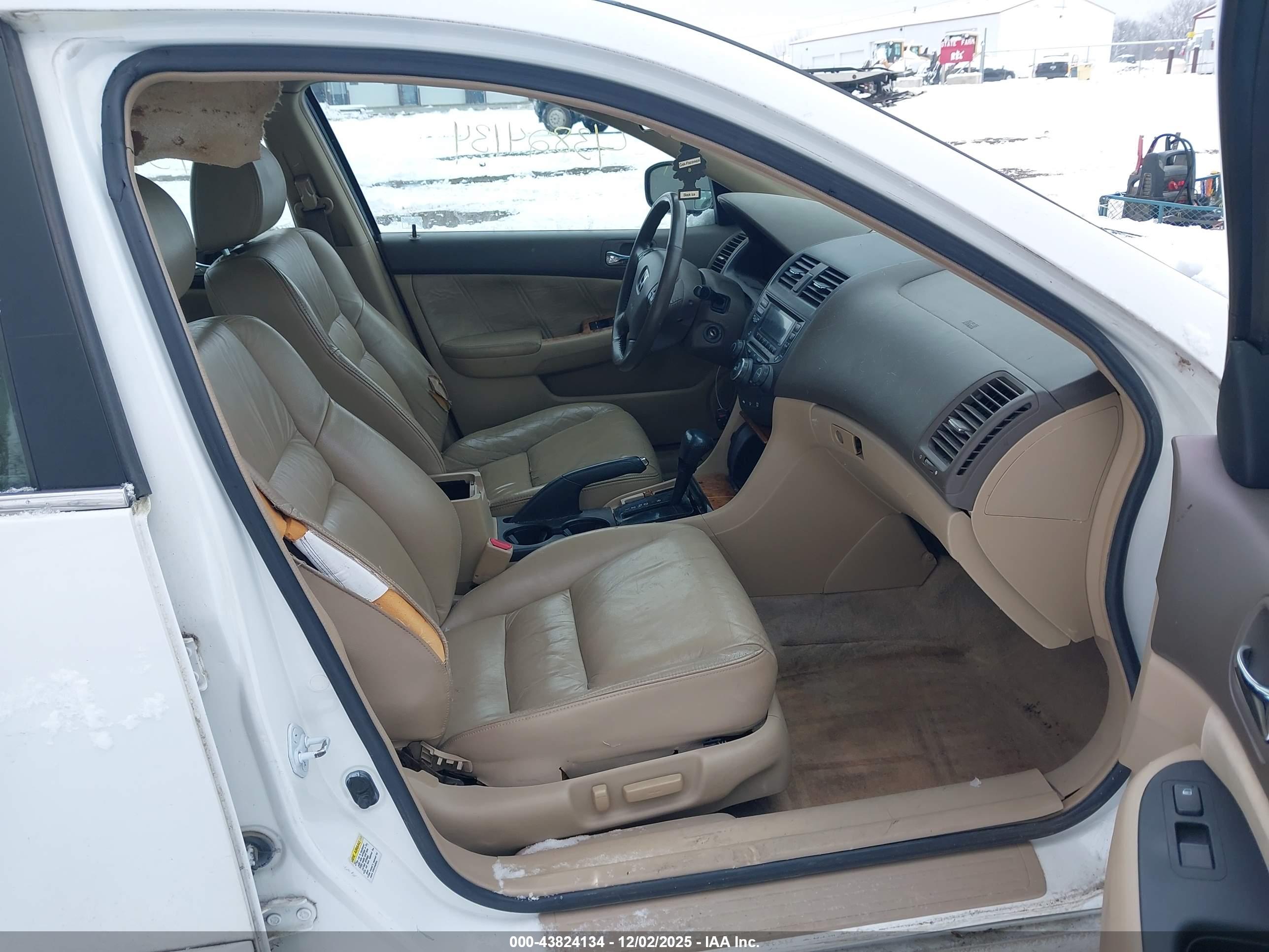 HONDA ACCORD image 5