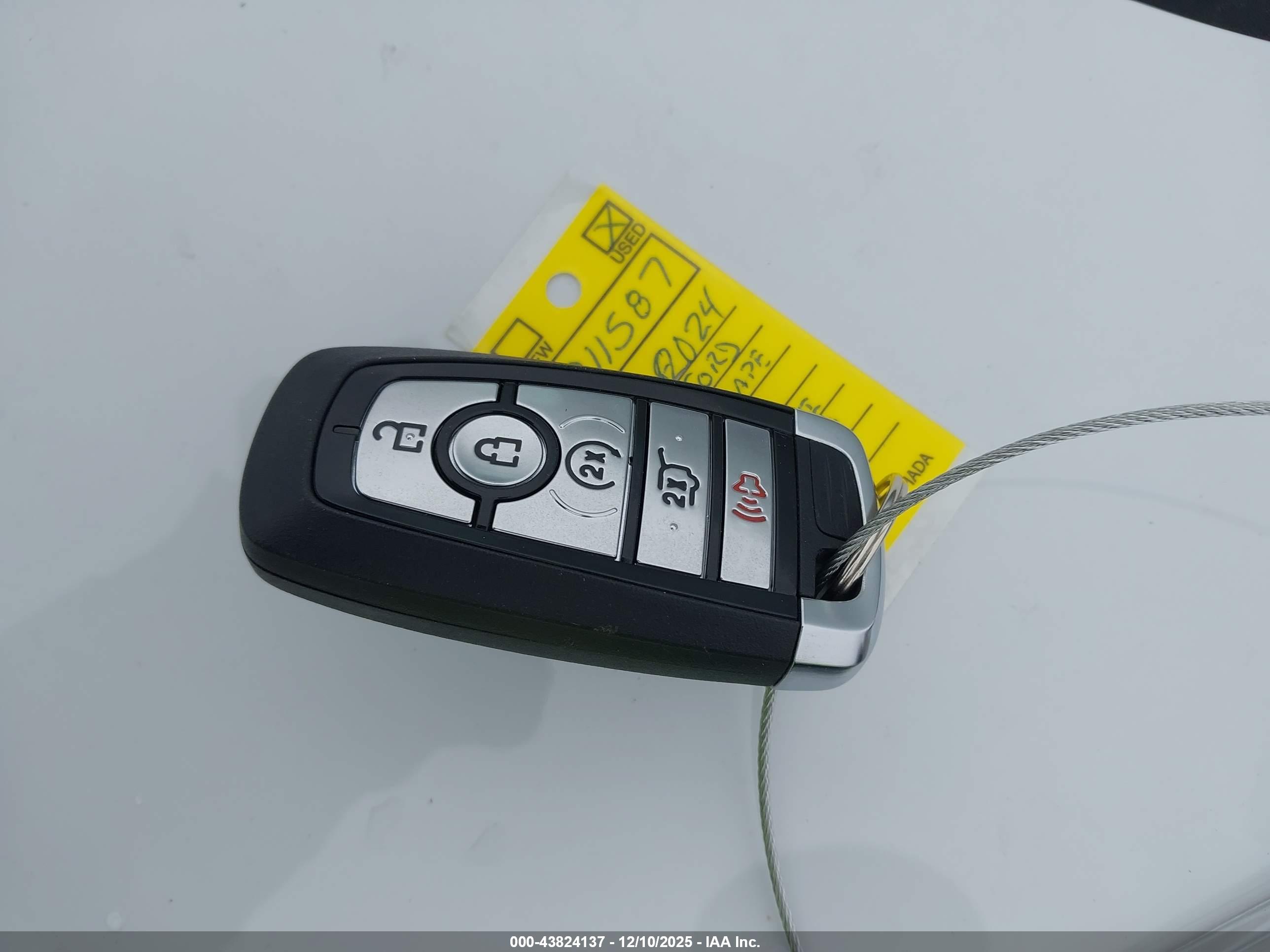 FORD ESCAPE image 11