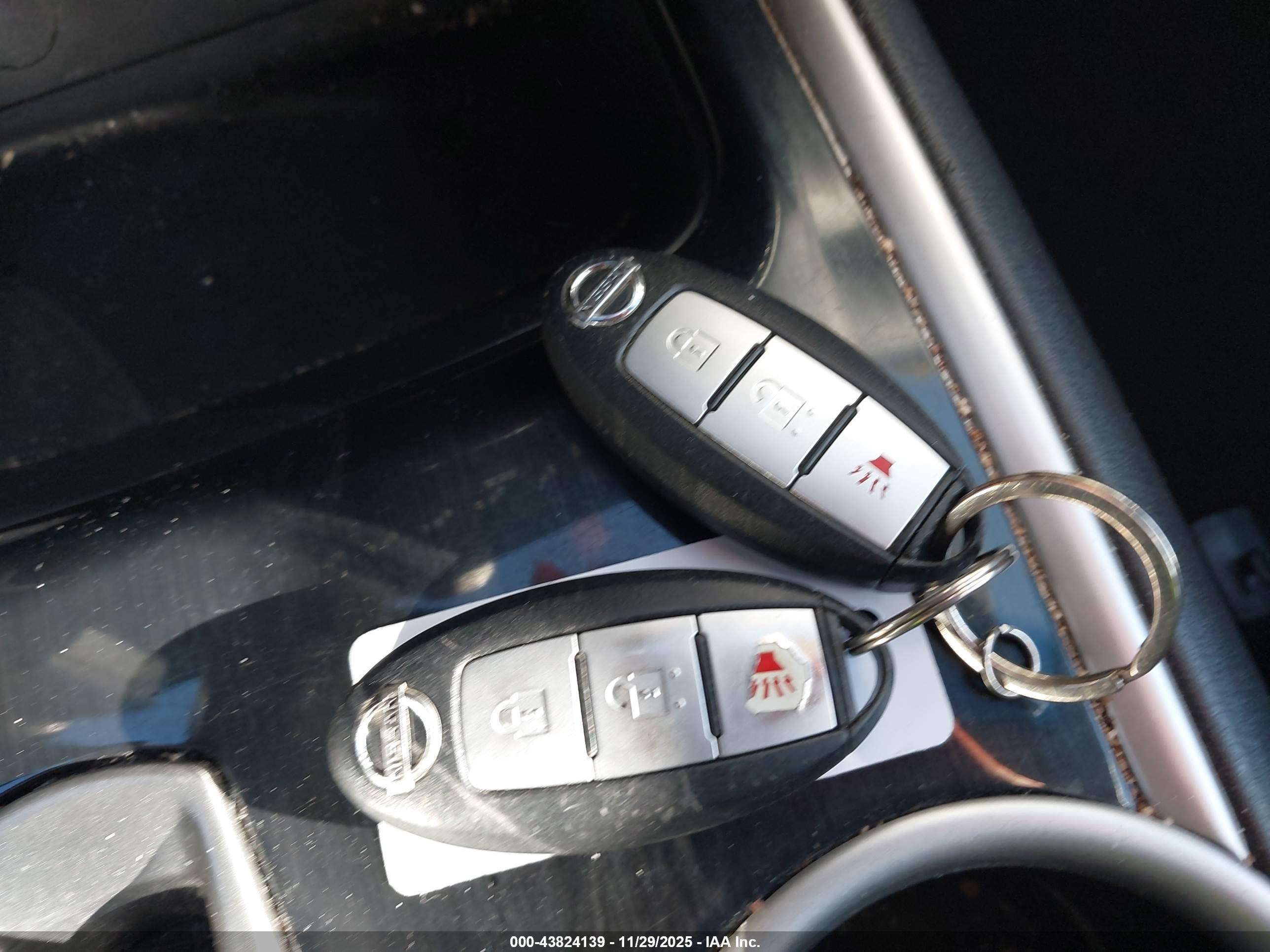 NISSAN PATHFINDER image 11