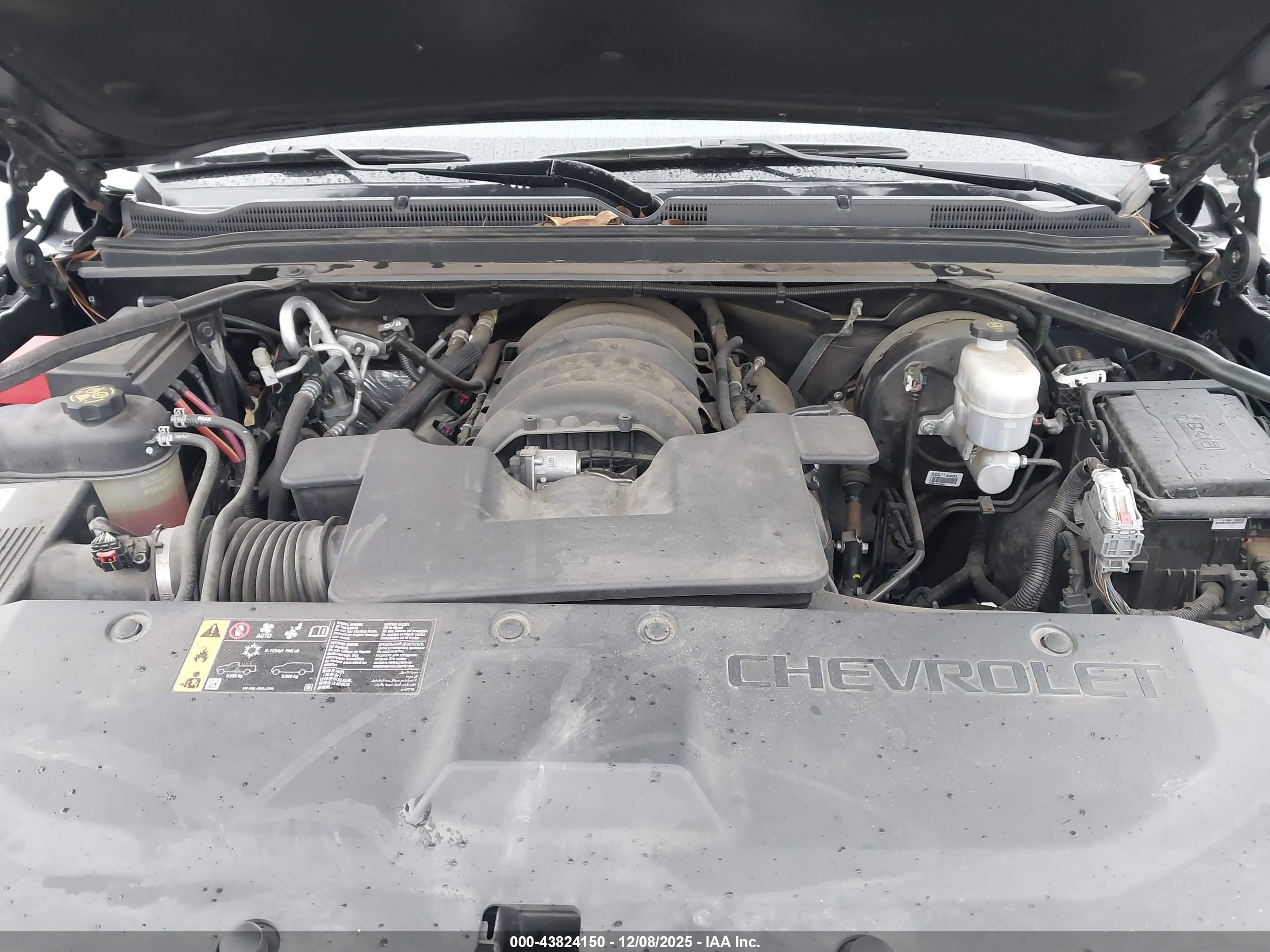 CHEVROLET TAHOE image 10