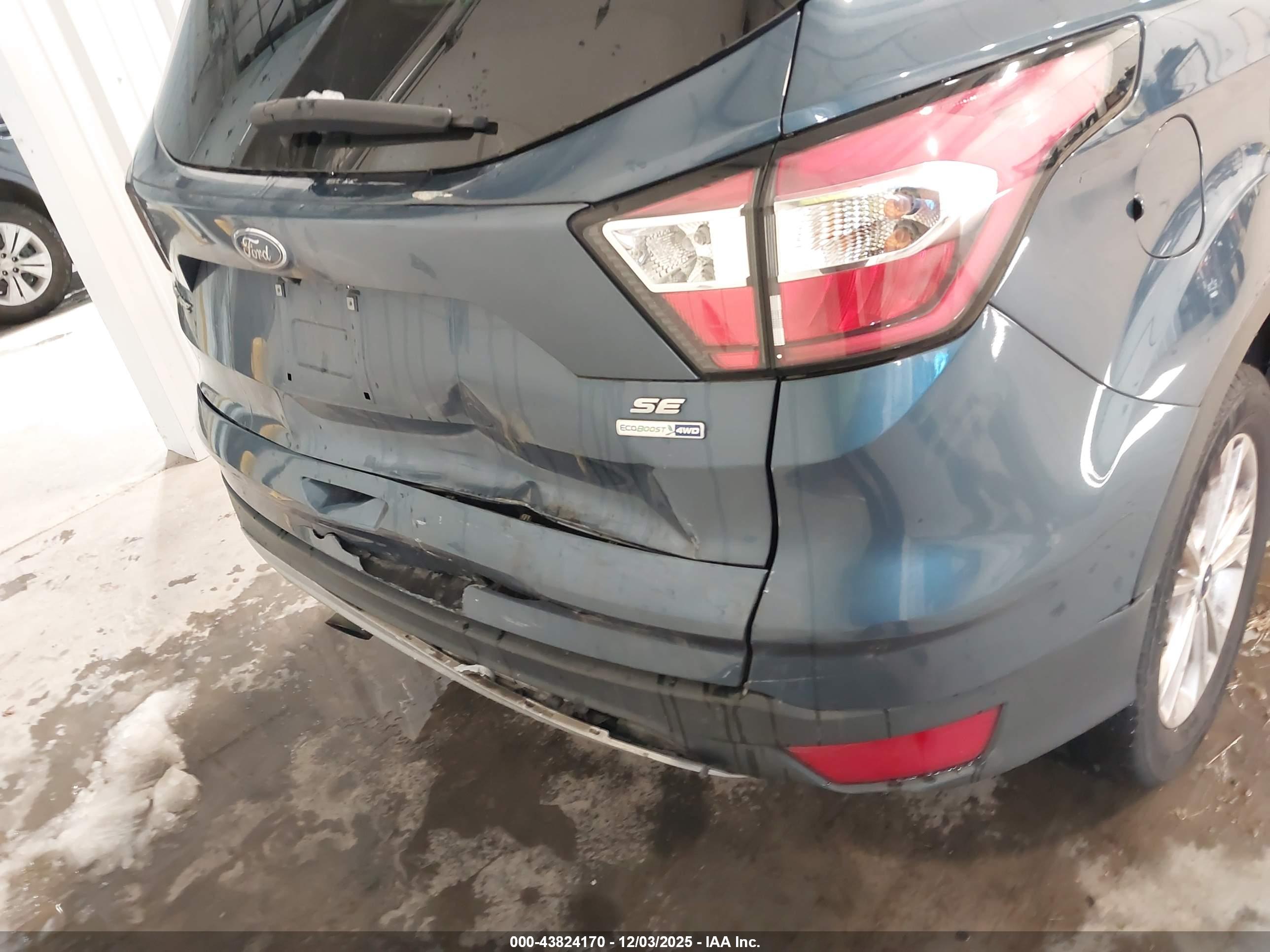 FORD ESCAPE image 6