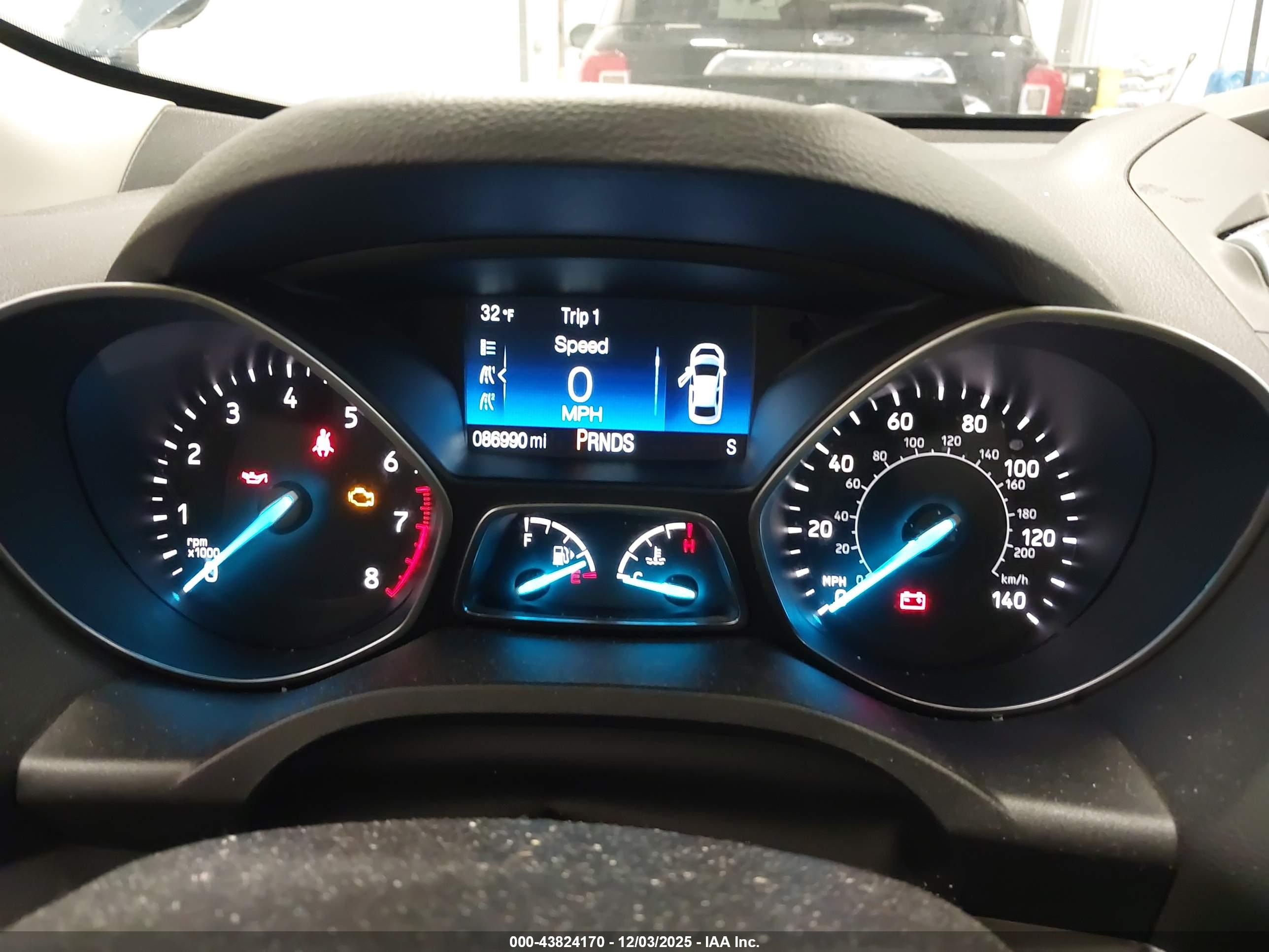 FORD ESCAPE image 7