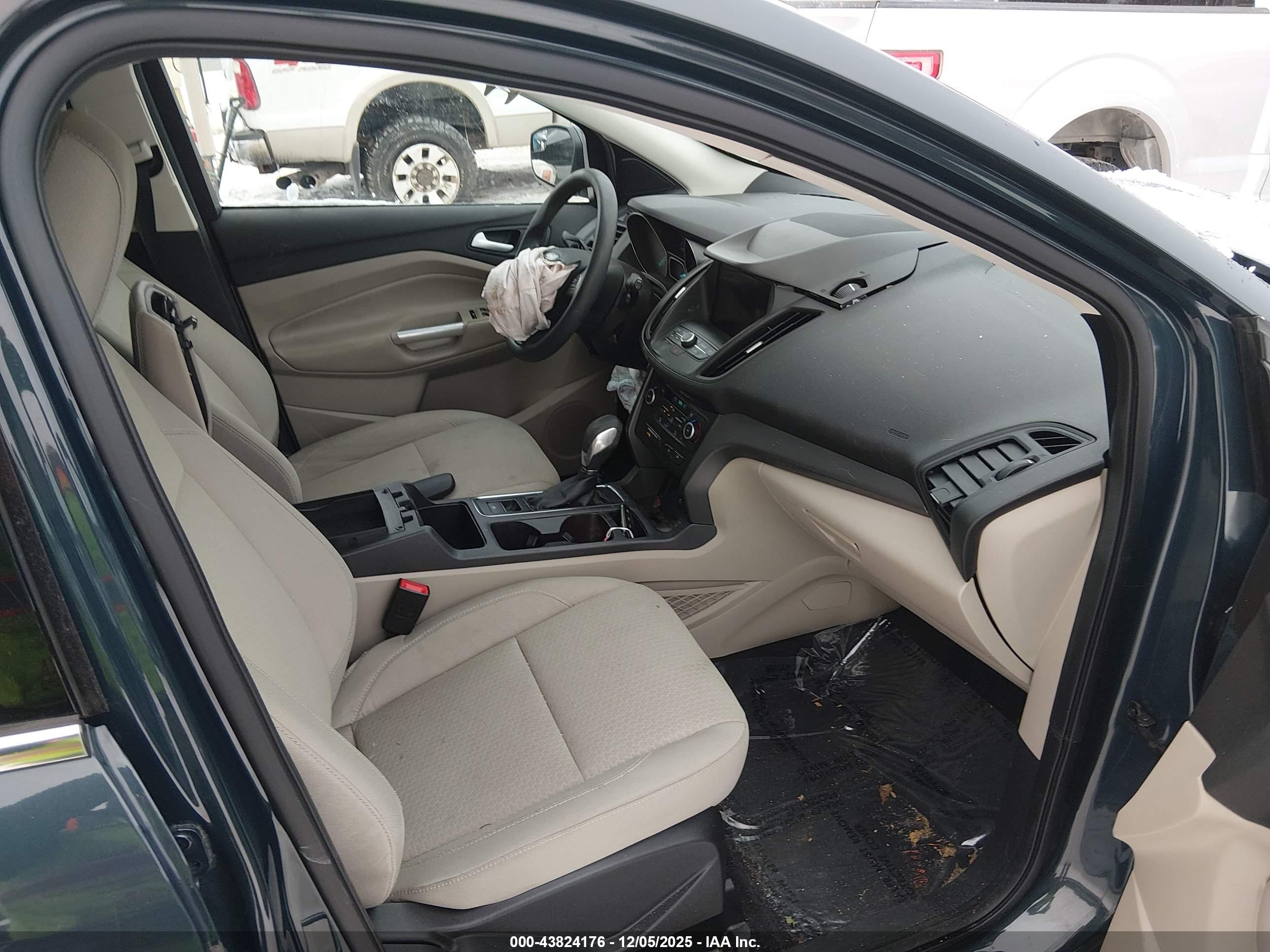 FORD ESCAPE image 5