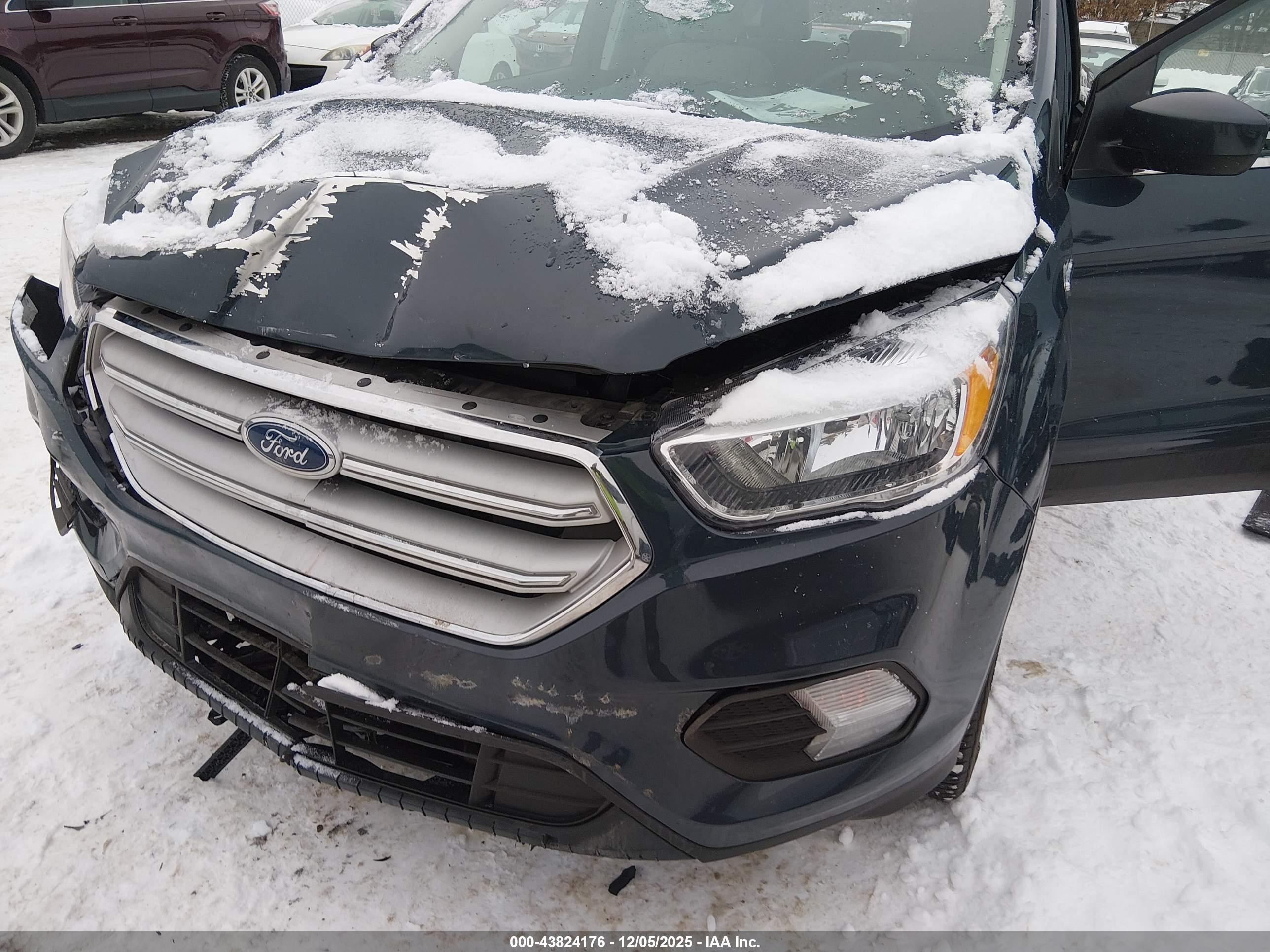 FORD ESCAPE image 6