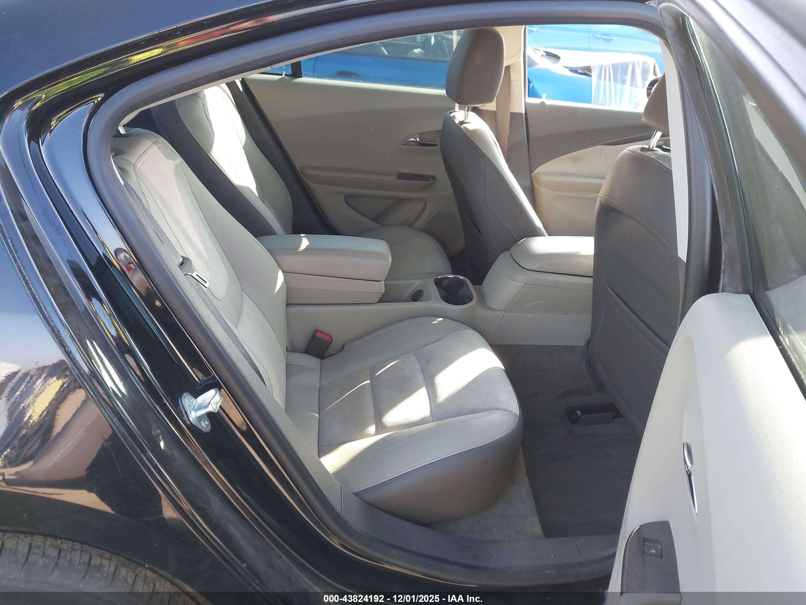 CHEVROLET VOLT image 8