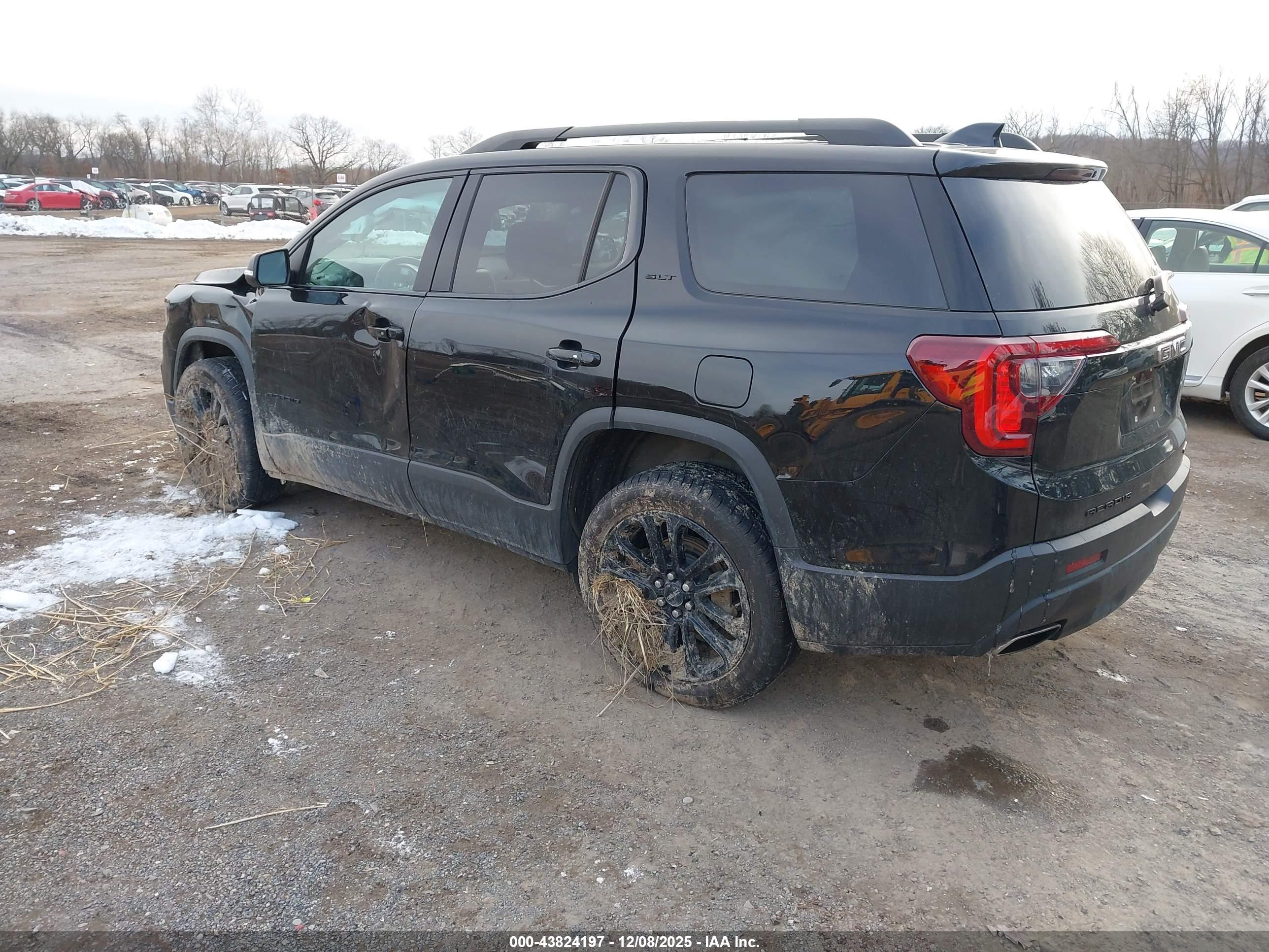 GMC ACADIA image 3