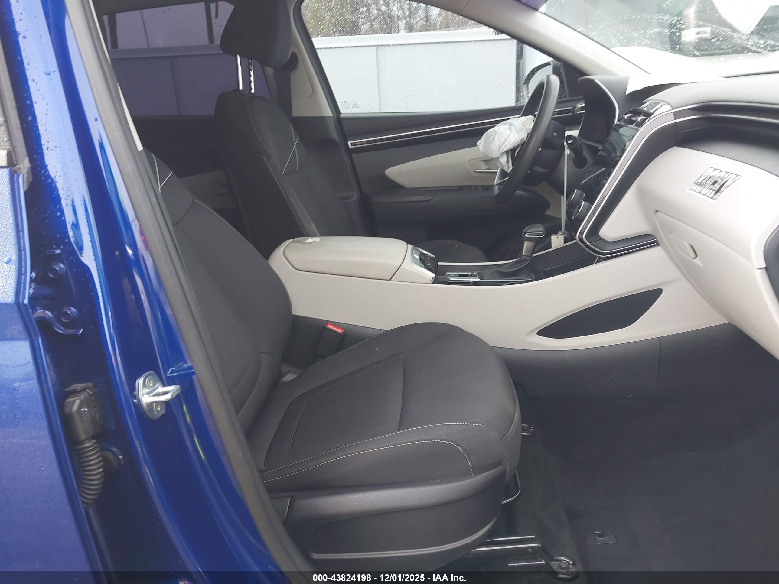 HYUNDAI TUCSON image 5