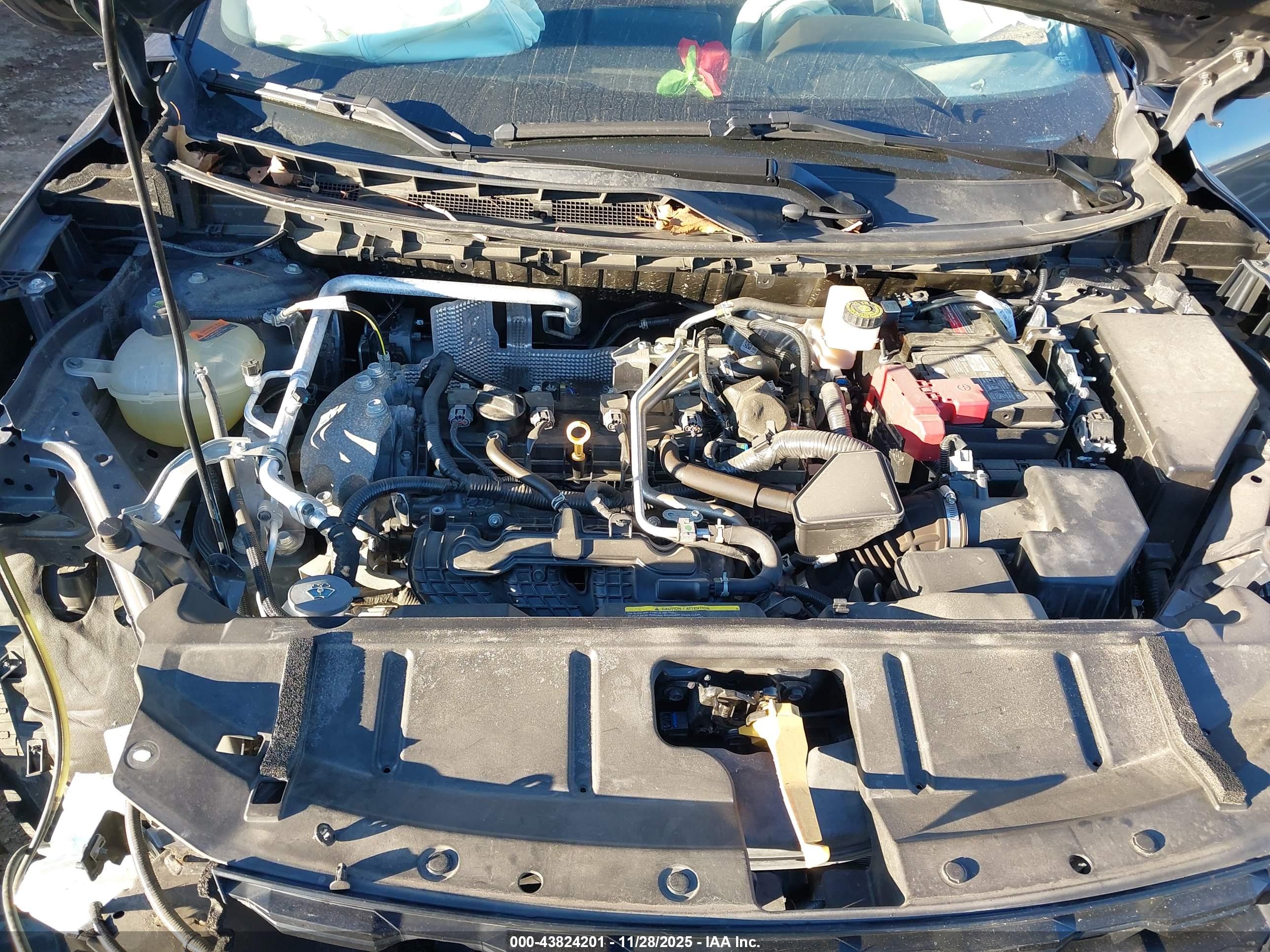 NISSAN ROGUE image 10