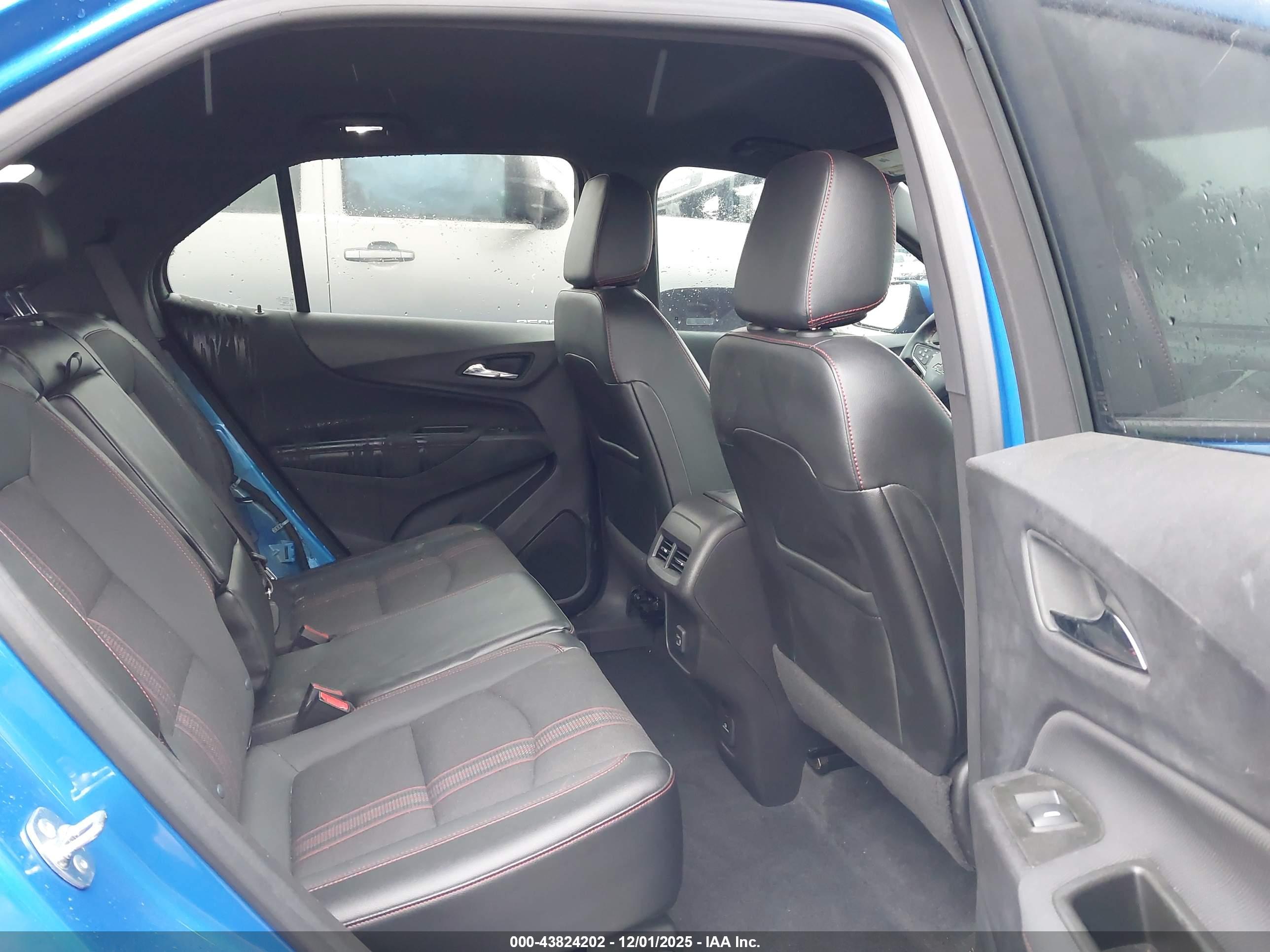 CHEVROLET EQUINOX image 8