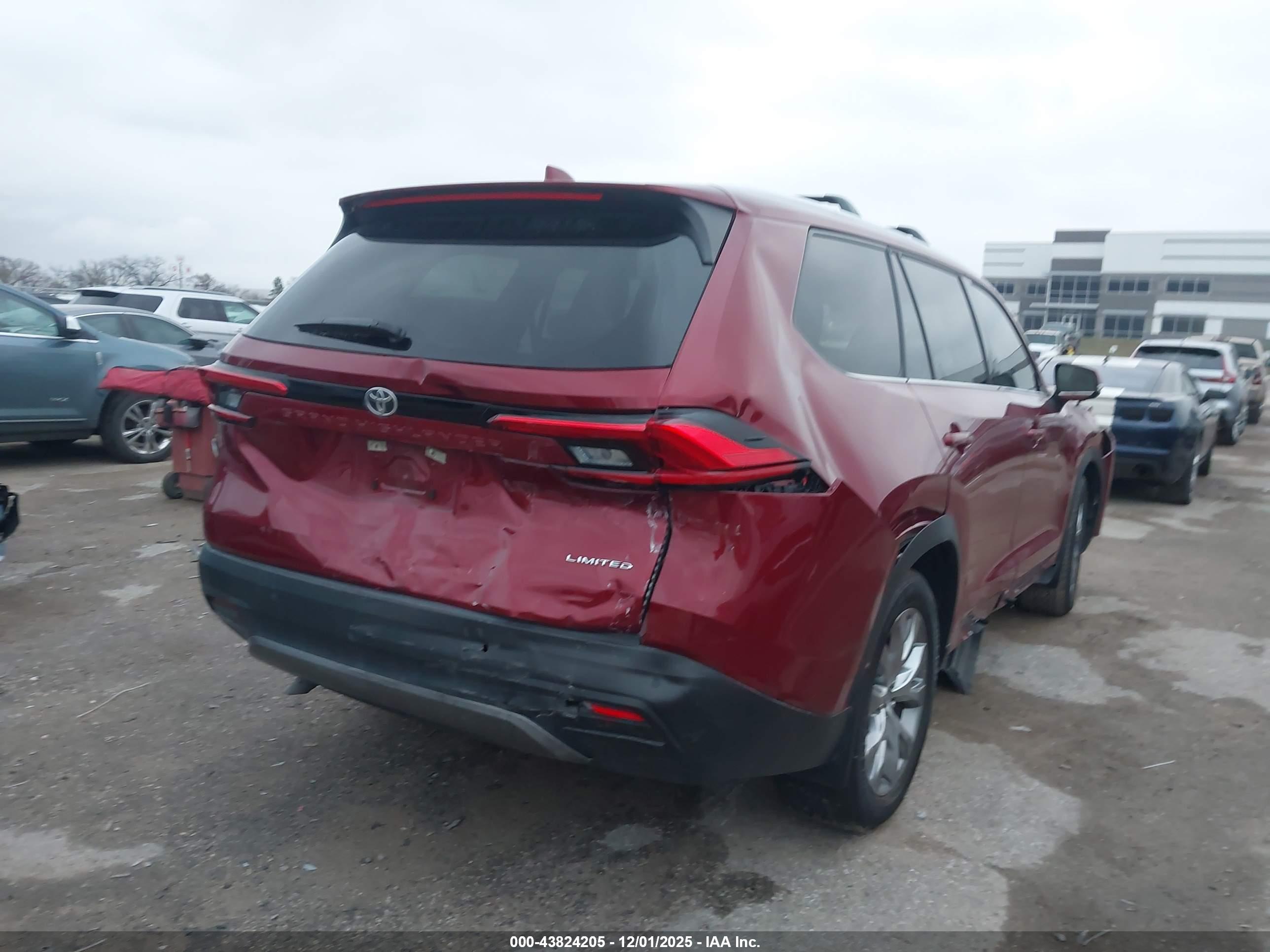 TOYOTA GRAND image 4