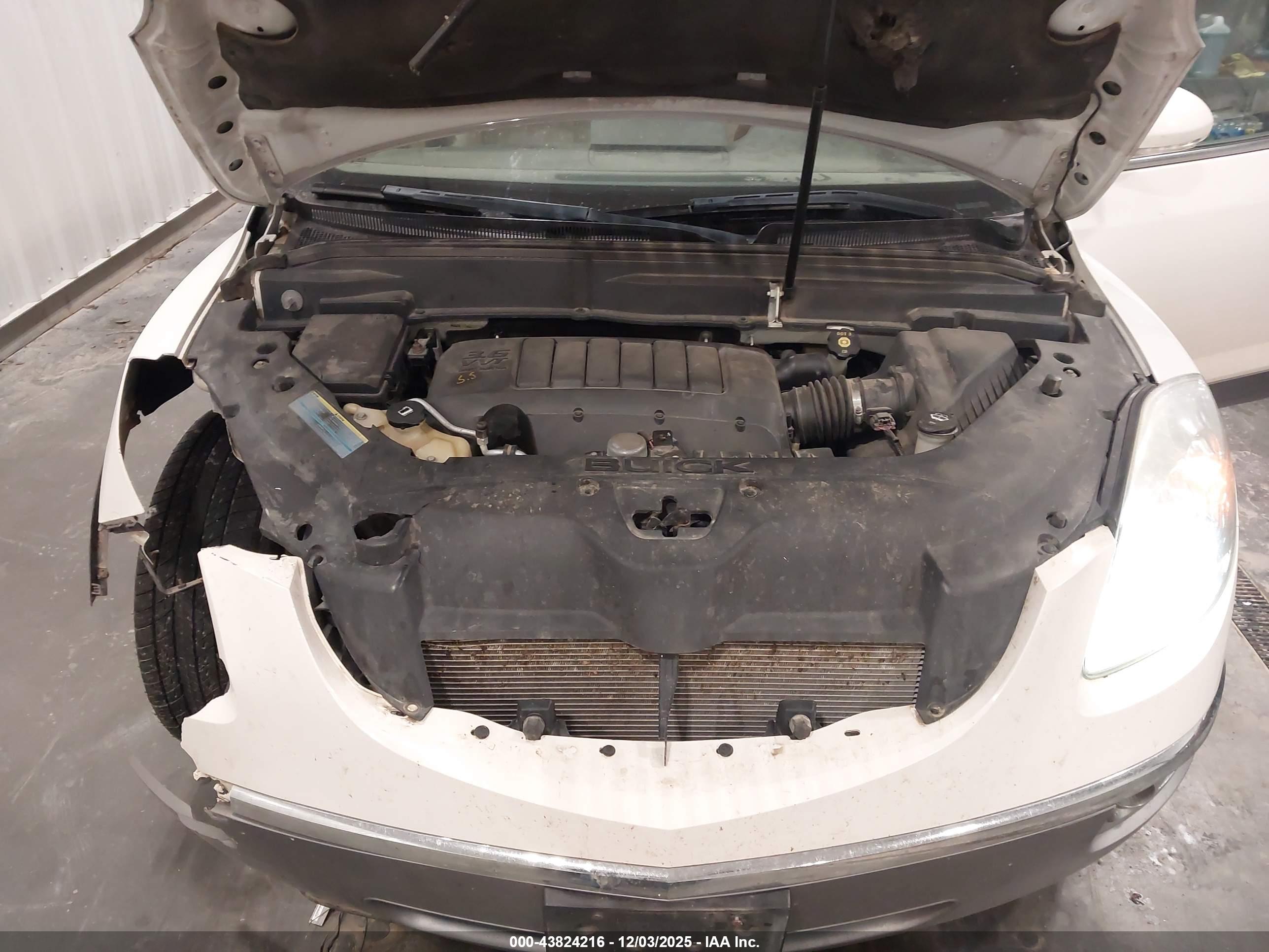 BUICK ENCLAVE image 10