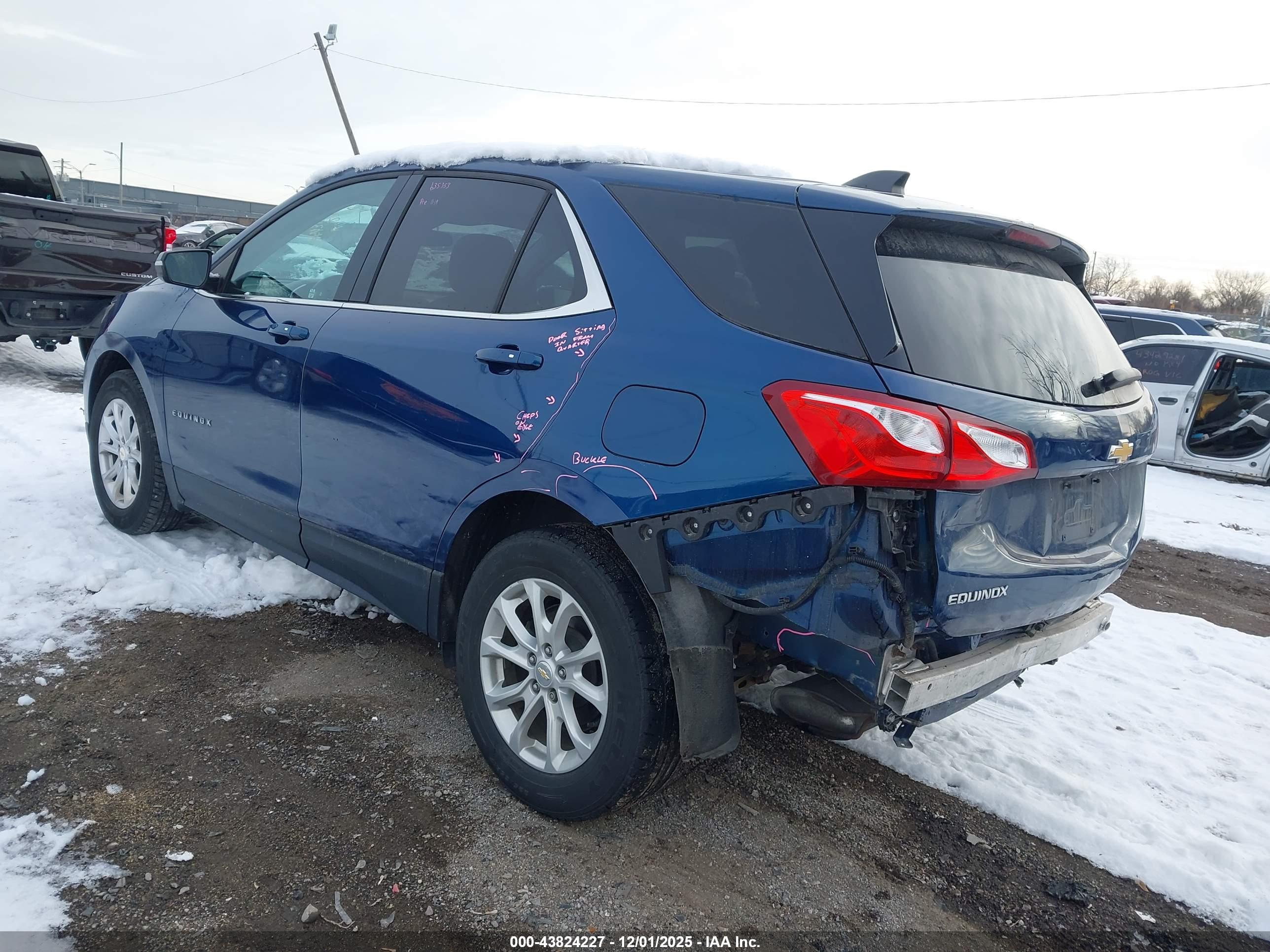 CHEVROLET EQUINOX image 3
