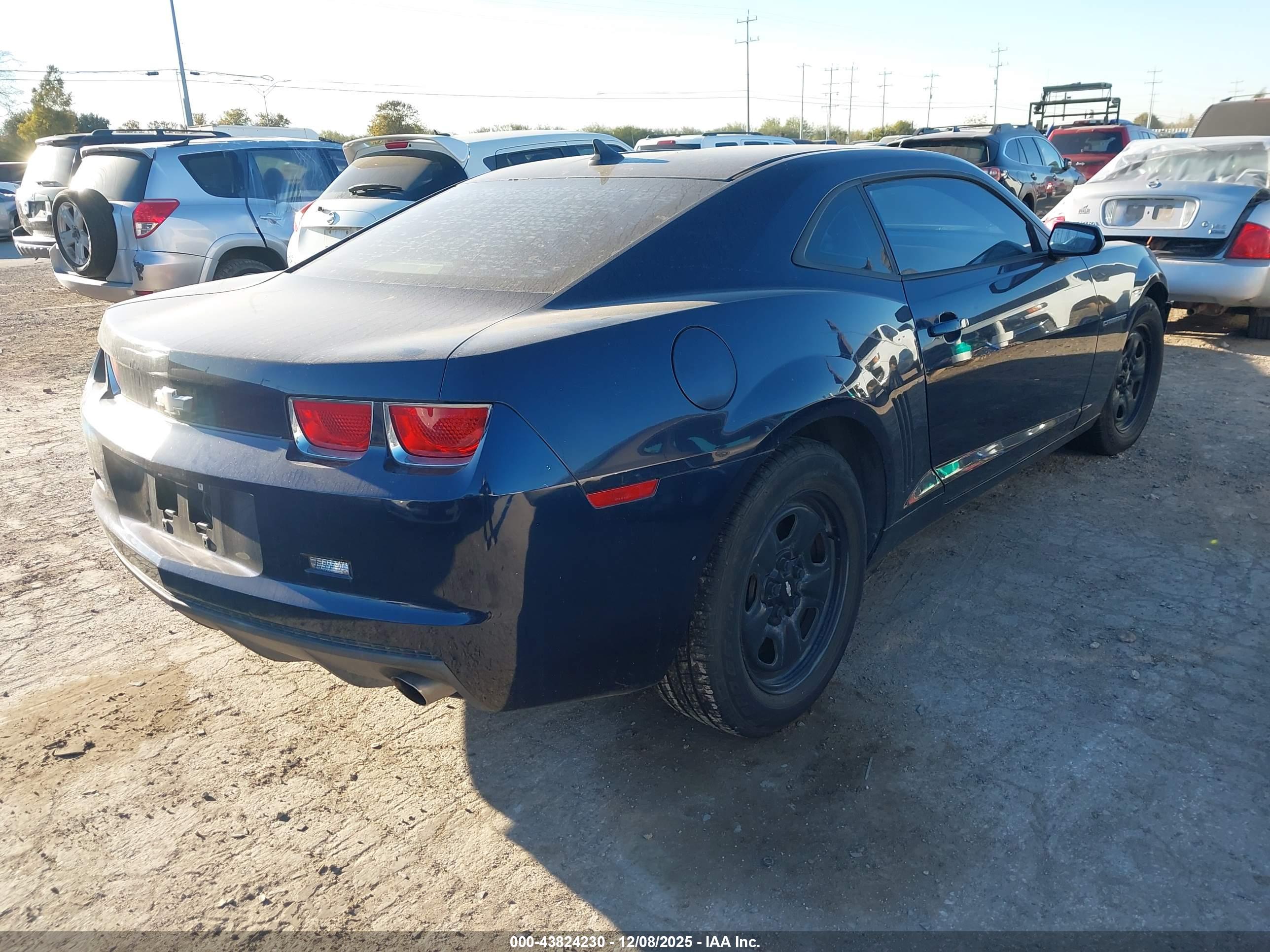 CHEVROLET CAMARO image 4